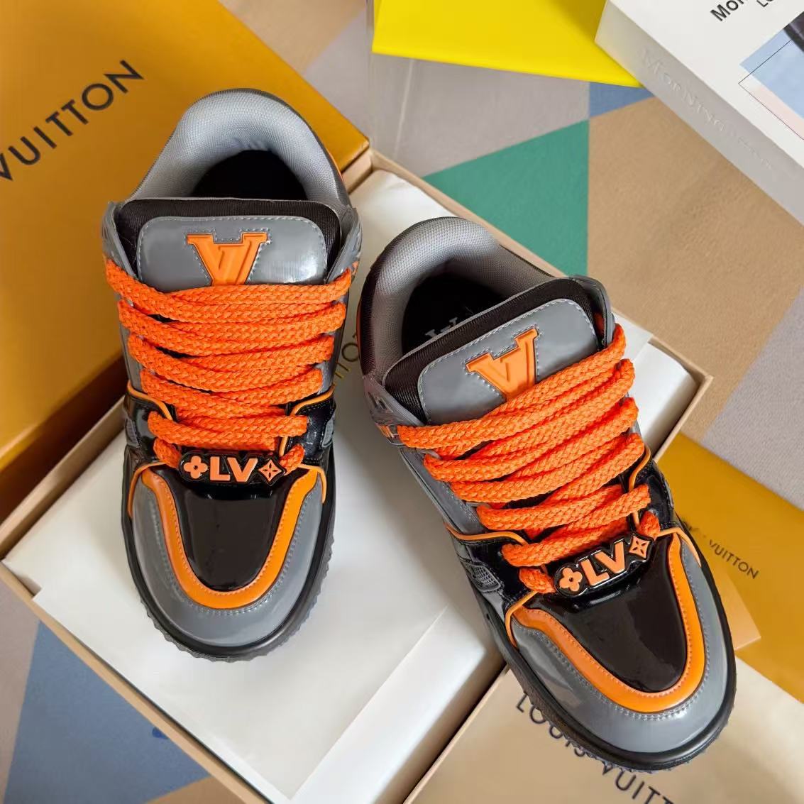 LV Trainer Maxi  gray orange