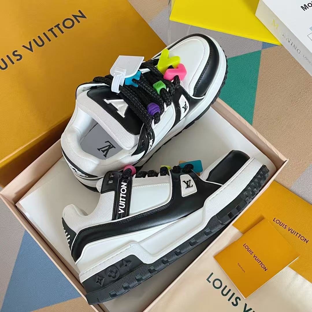 LV Trainer Maxi black and white