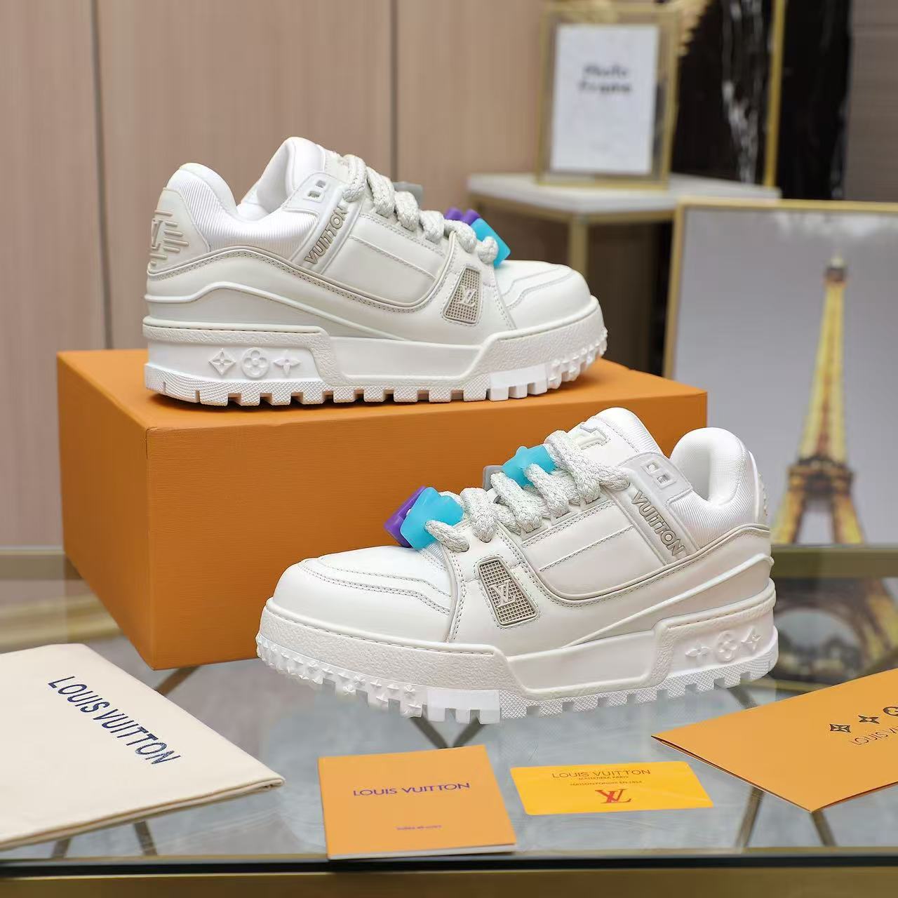 LV Trainer Maxi  White