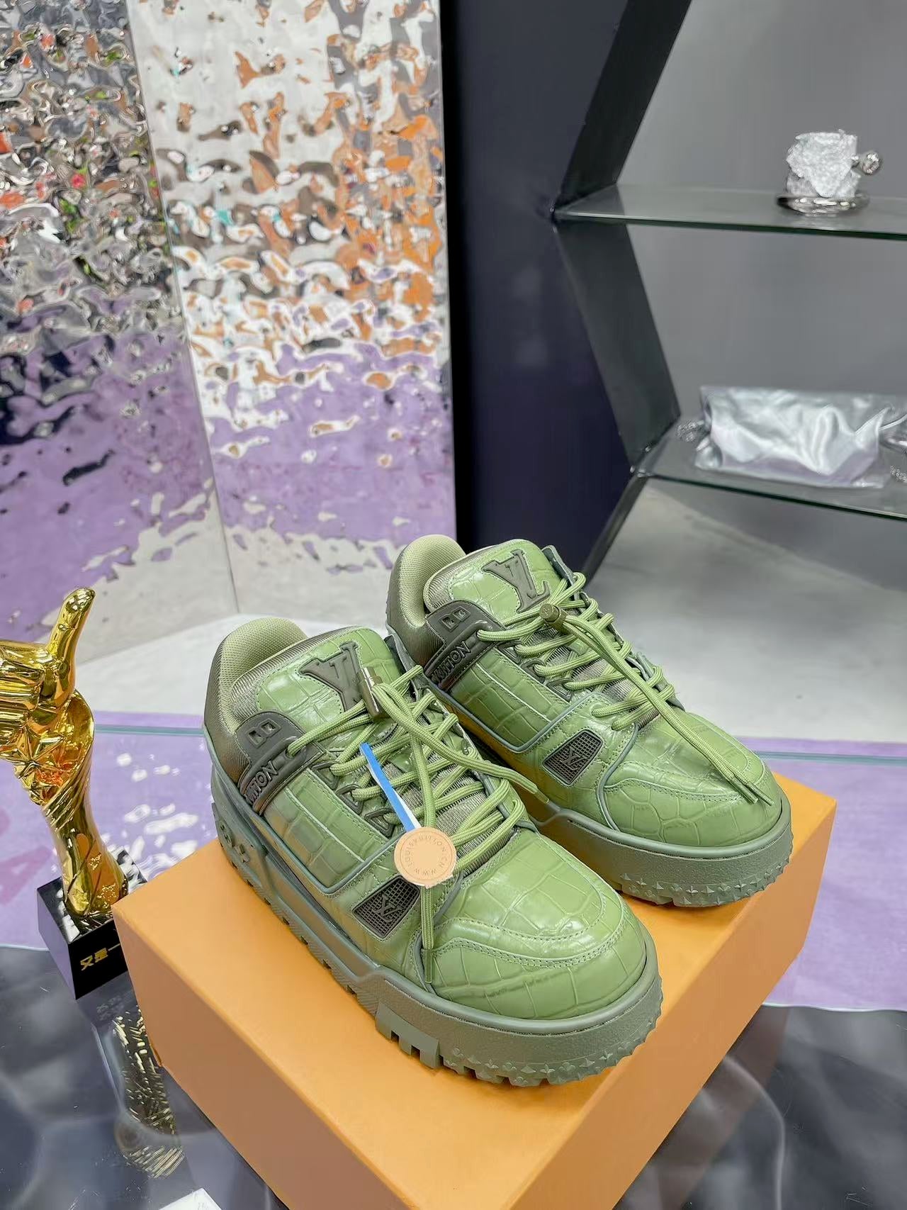 LV  Trainer Maxi  Army green