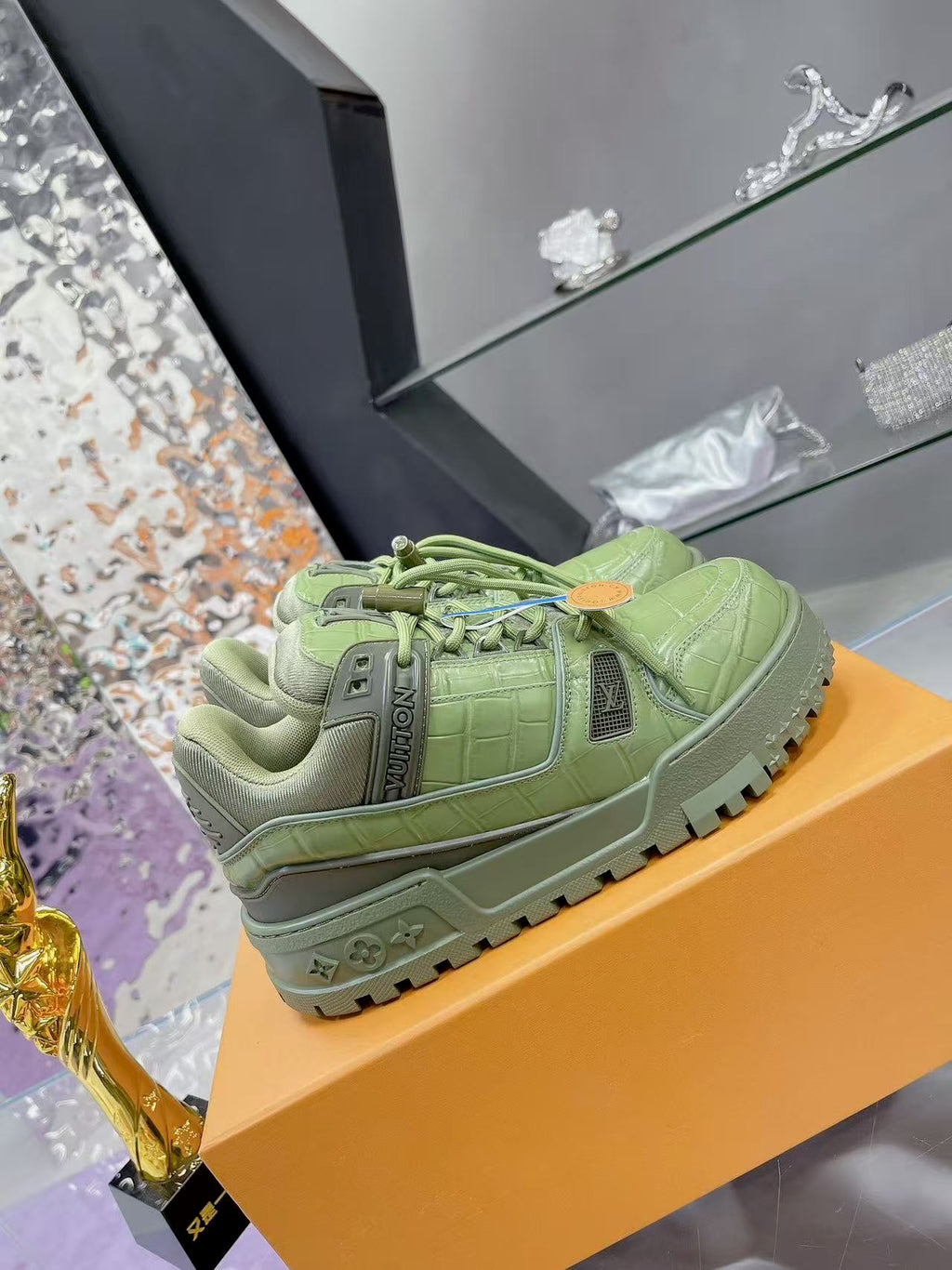 LV  Trainer Maxi  Army green