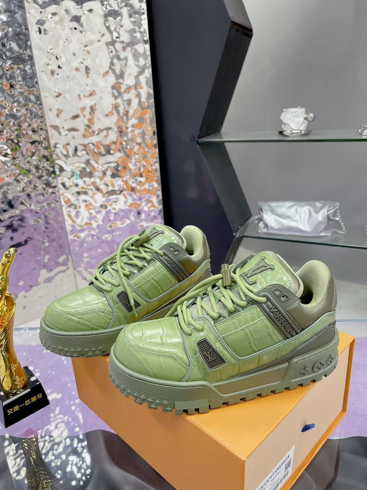LV  Trainer Maxi  Army green