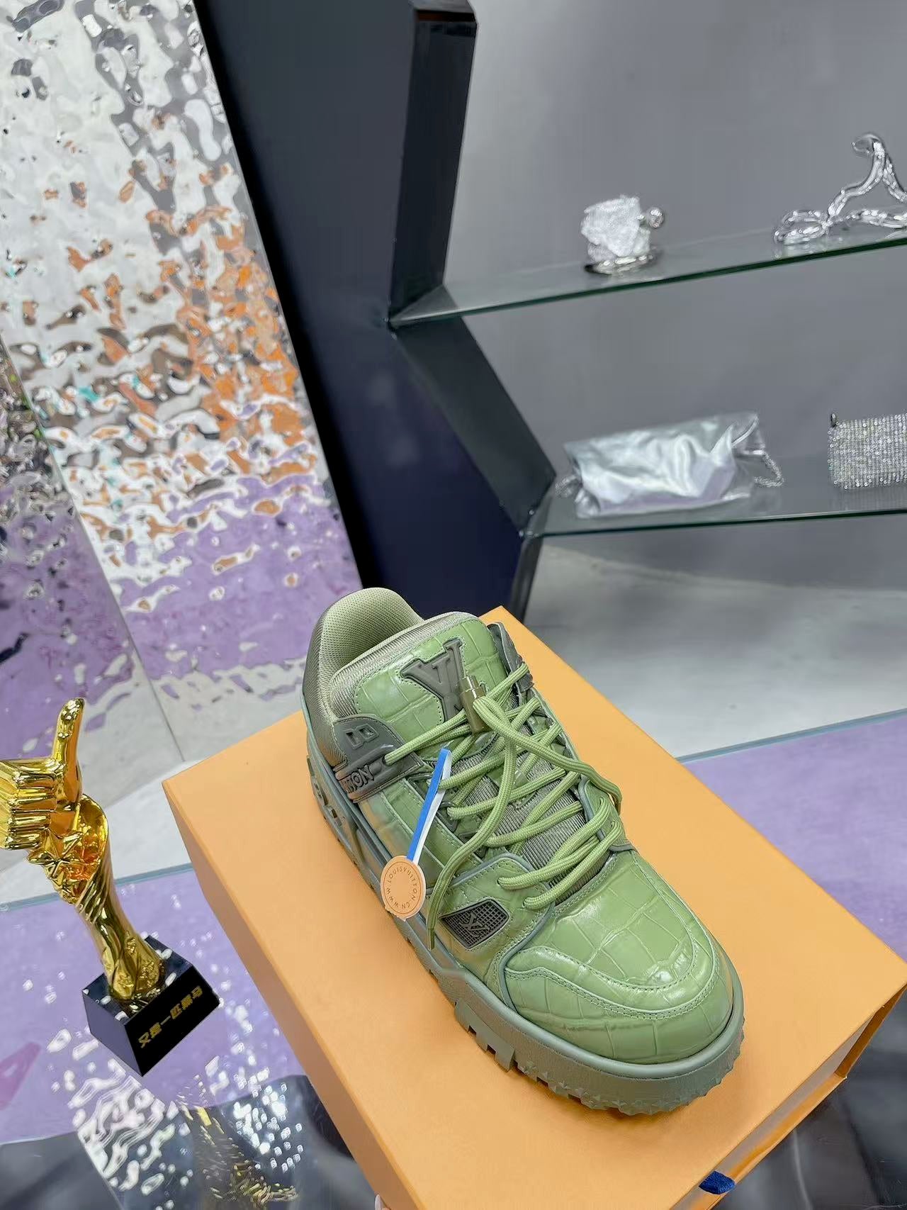 LV  Trainer Maxi  Army green