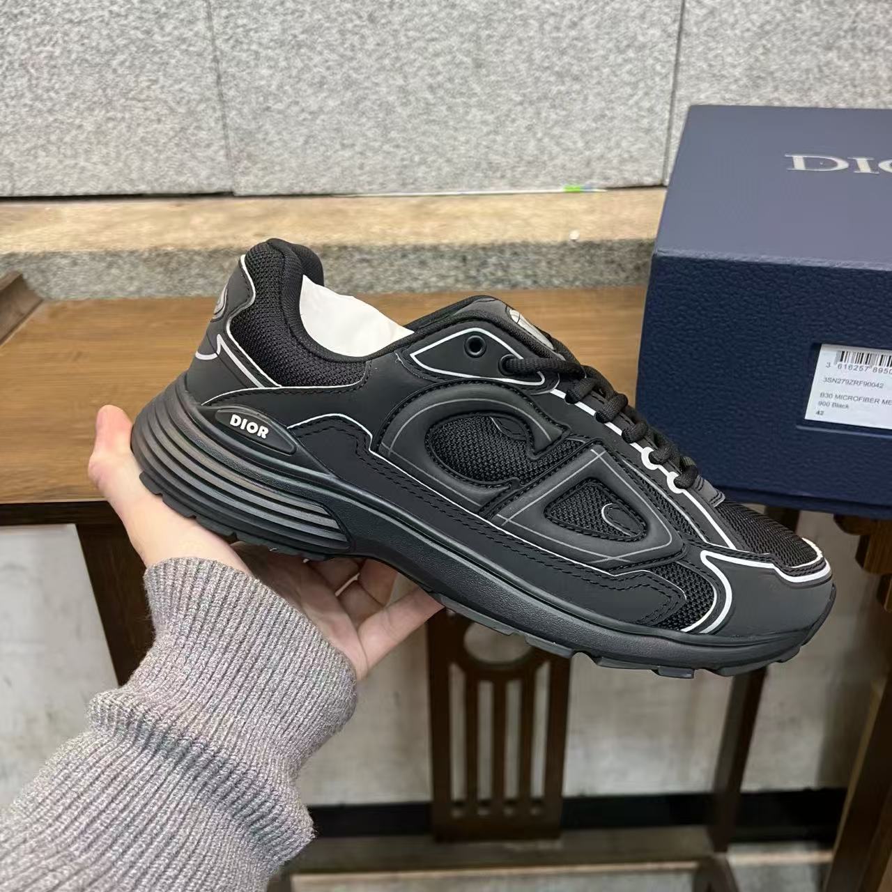 DIOR B30 blcak