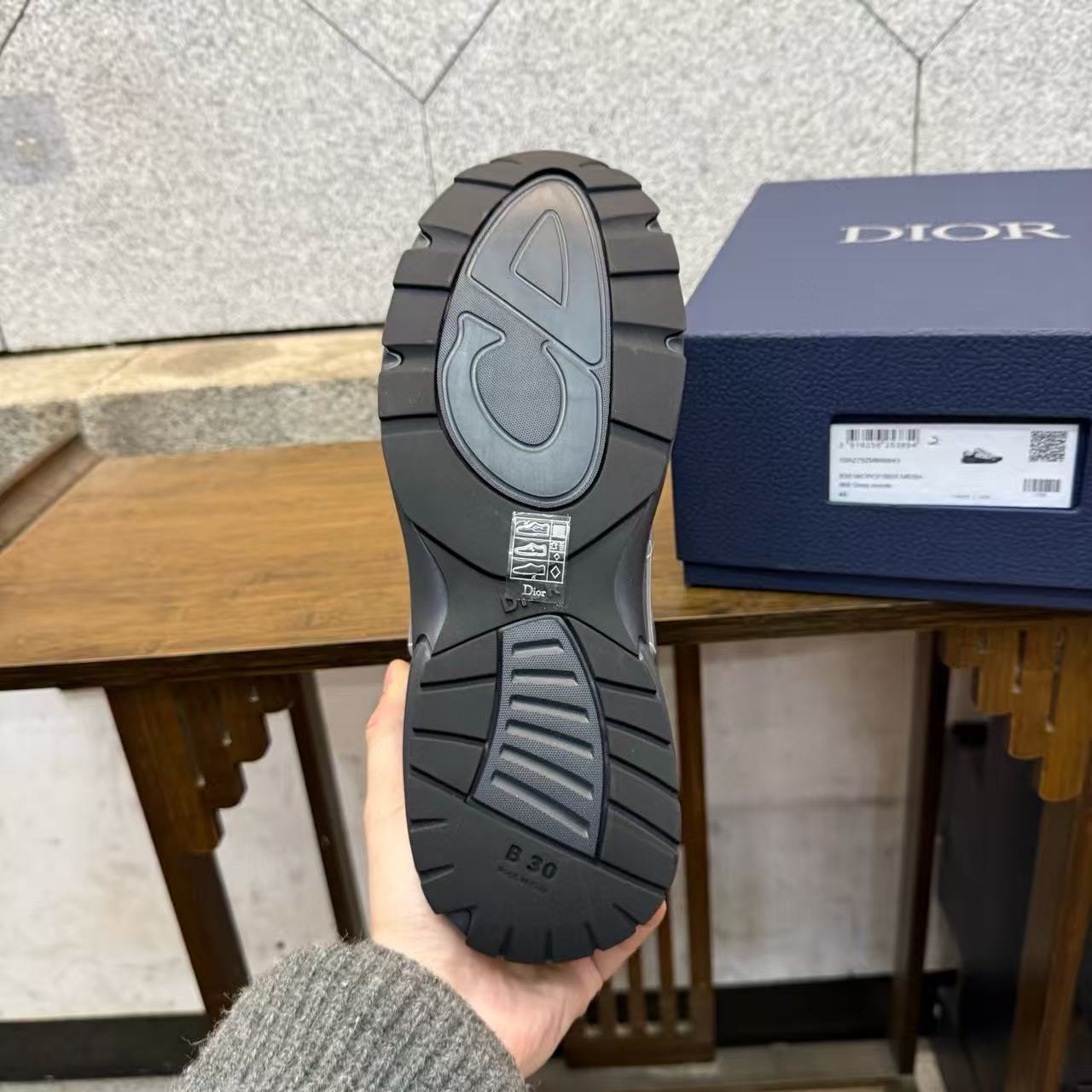 DIOR B30  Anthracite Grey