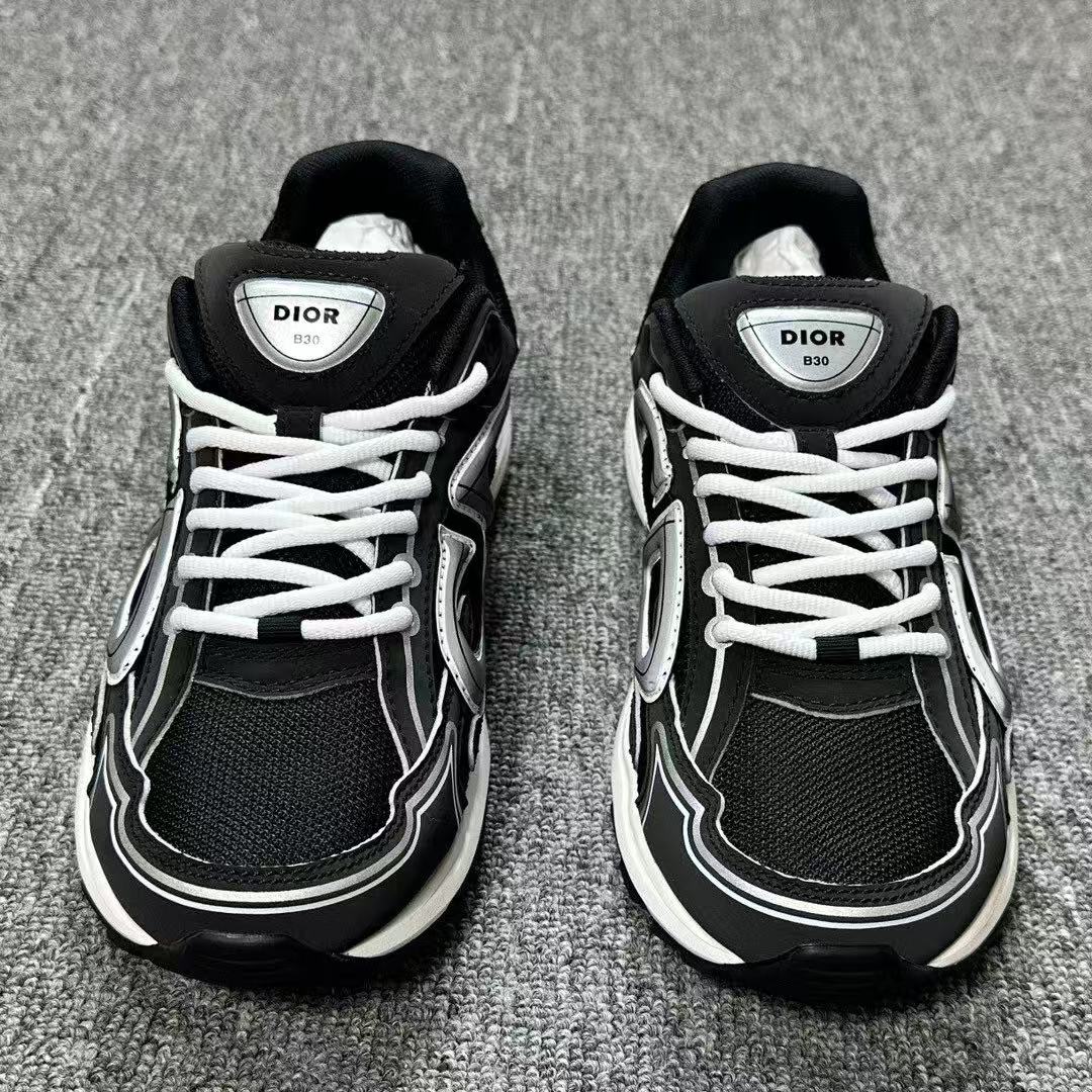 DIOR B30 black and white