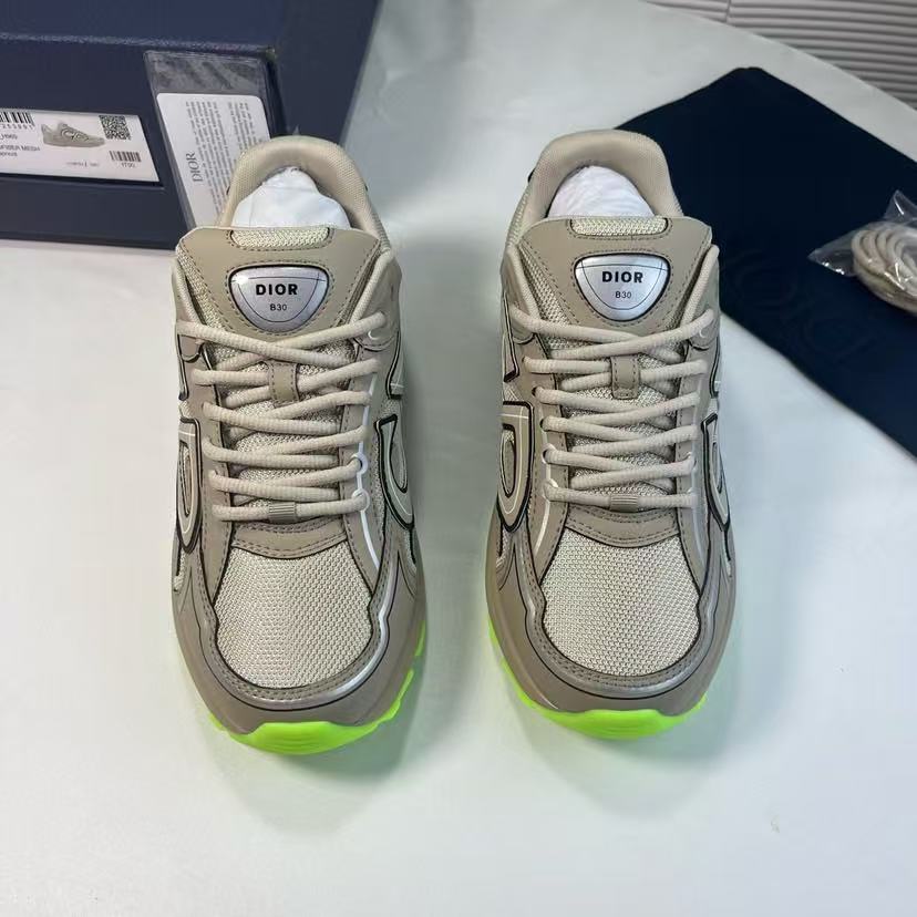 DIOR B30  Beige green