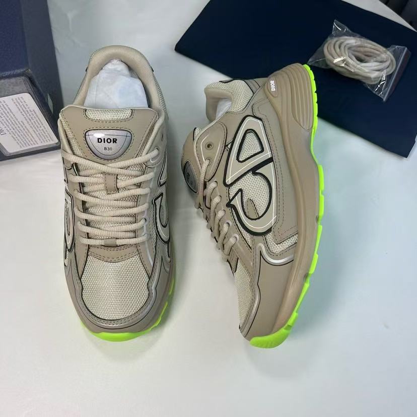 DIOR B30  Beige green