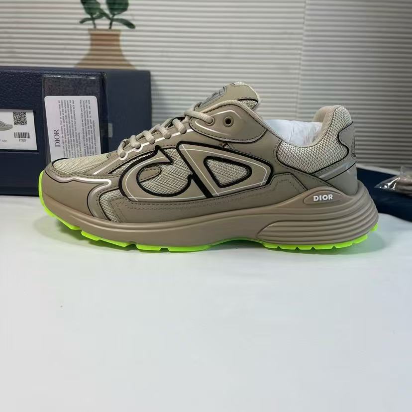 DIOR B30  Beige green
