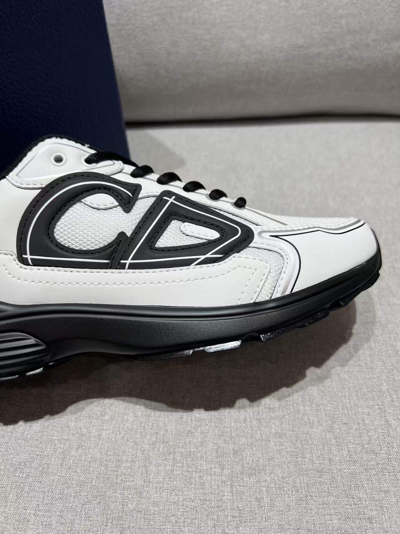 DIOR B30  white and black