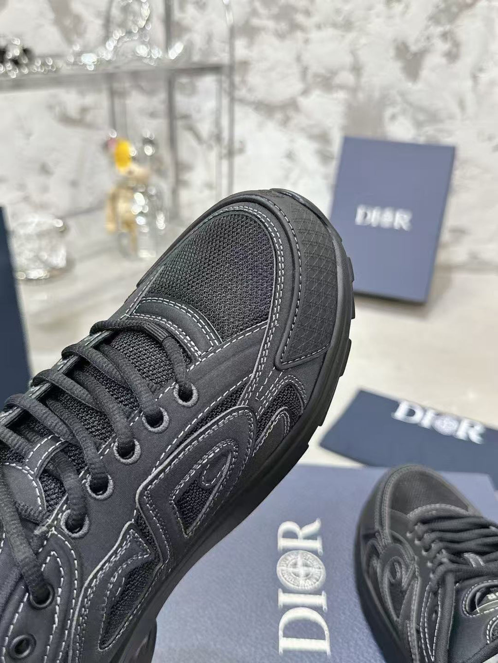 DIOR  B30  pure black