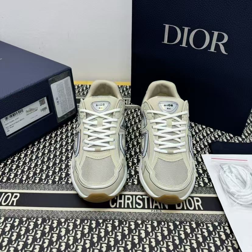 DIOR  B30  Light green (raw rubber sole)