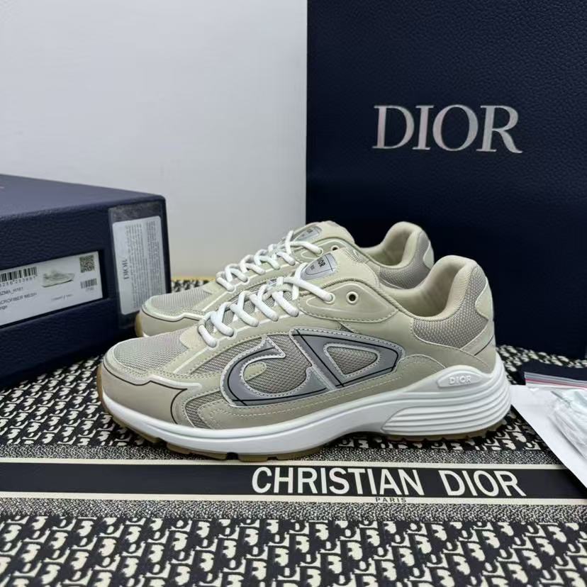 DIOR  B30  Light green (raw rubber sole)