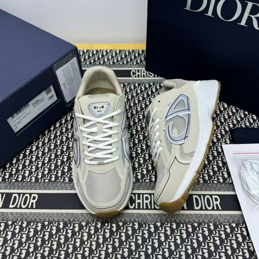 DIOR  B30  Light green (raw rubber sole)