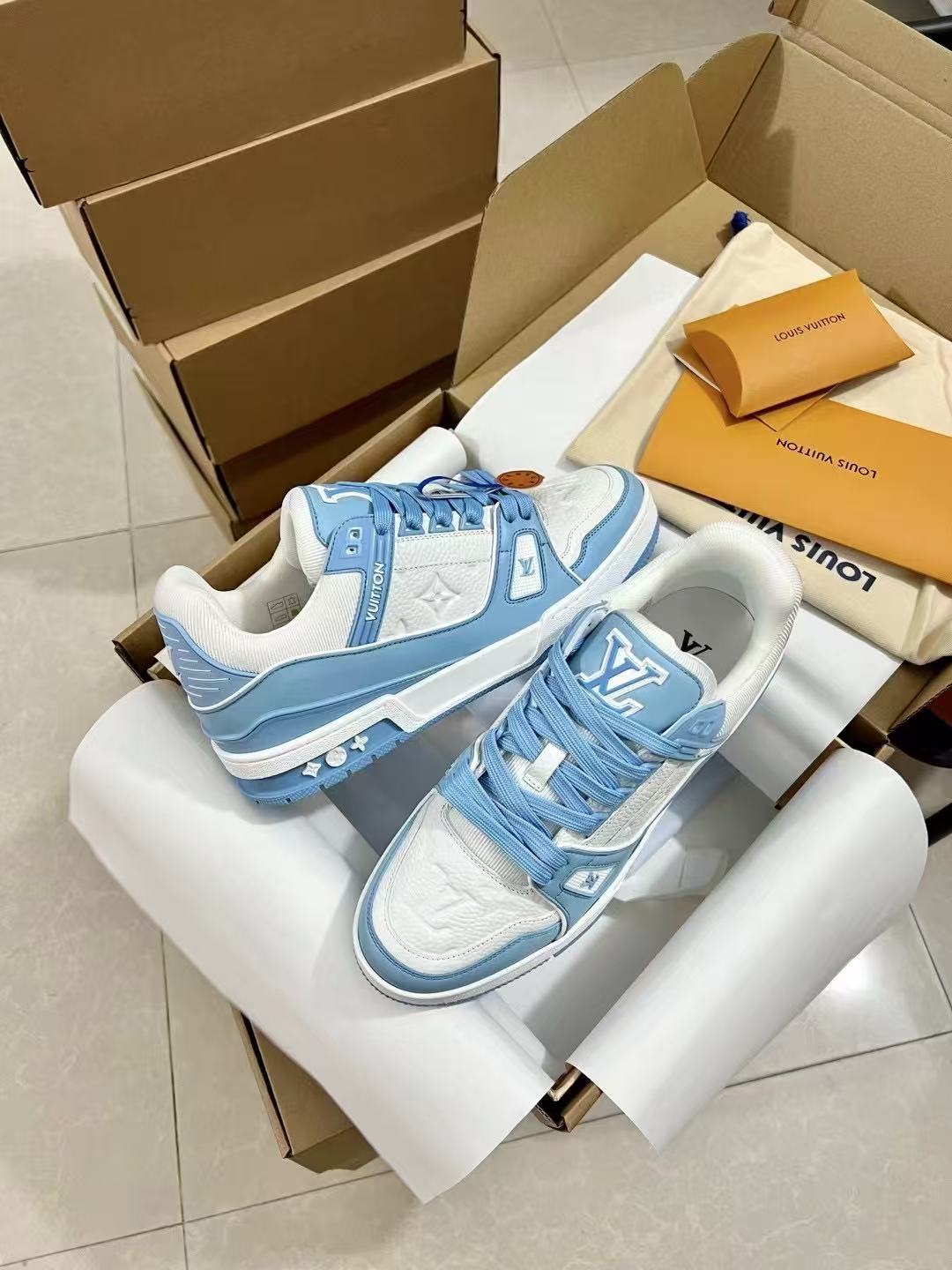 LV trainer white and blue