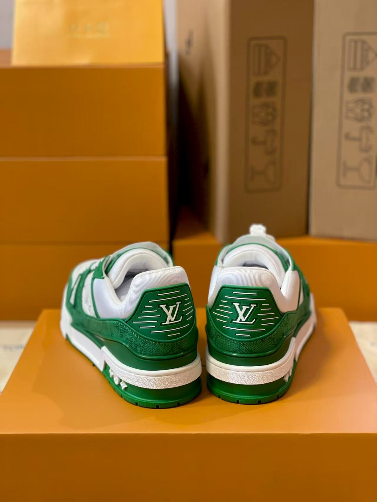 LV trainer Green Monogram Denim White