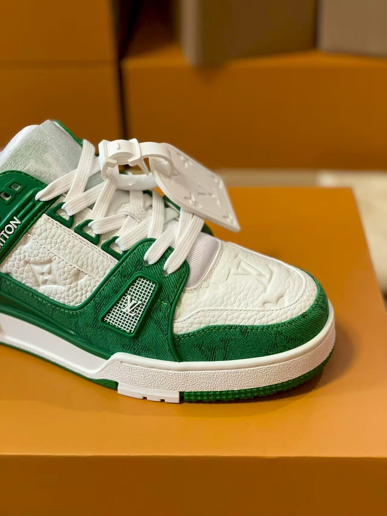 LV trainer Green Monogram Denim White