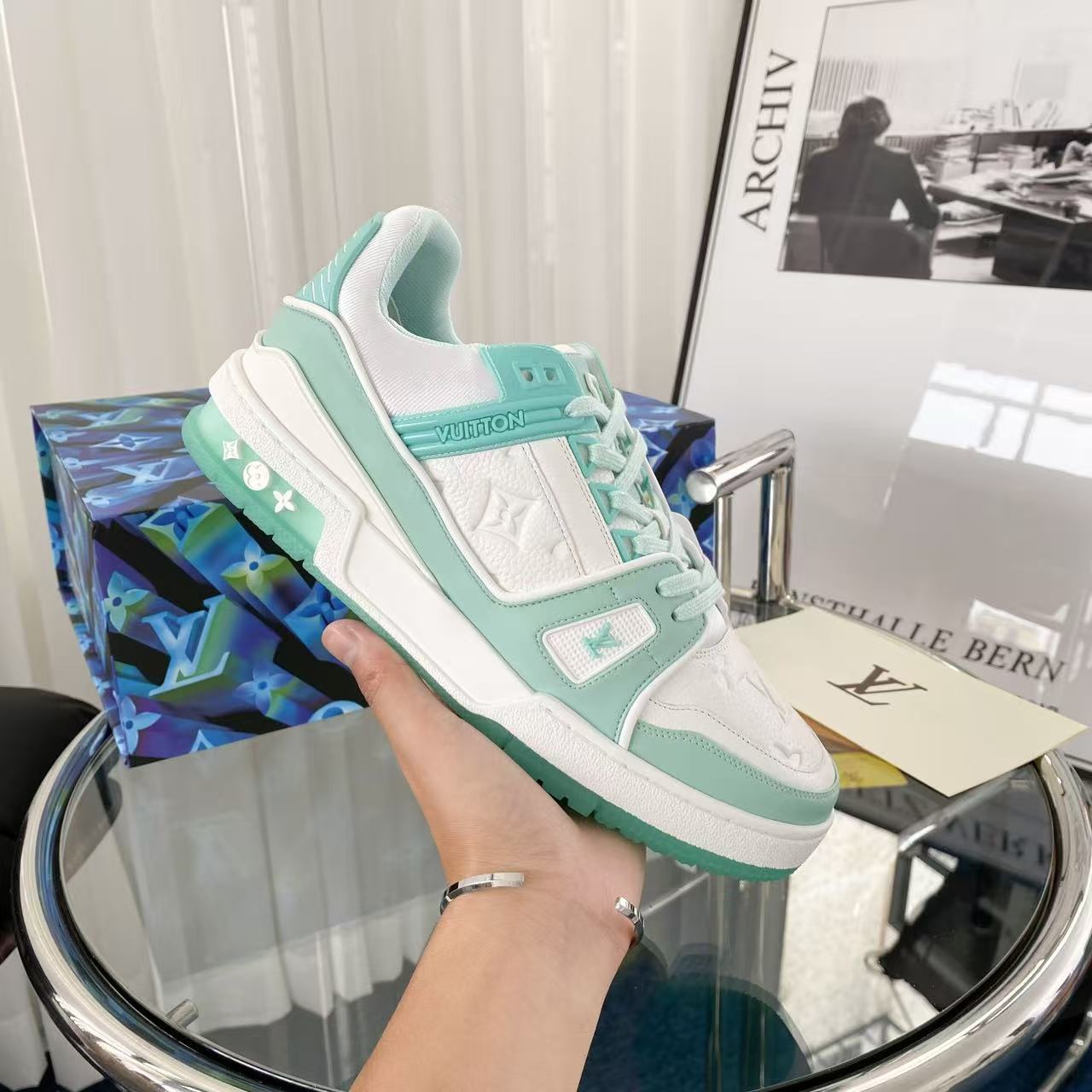 LV trainer Teal White'
