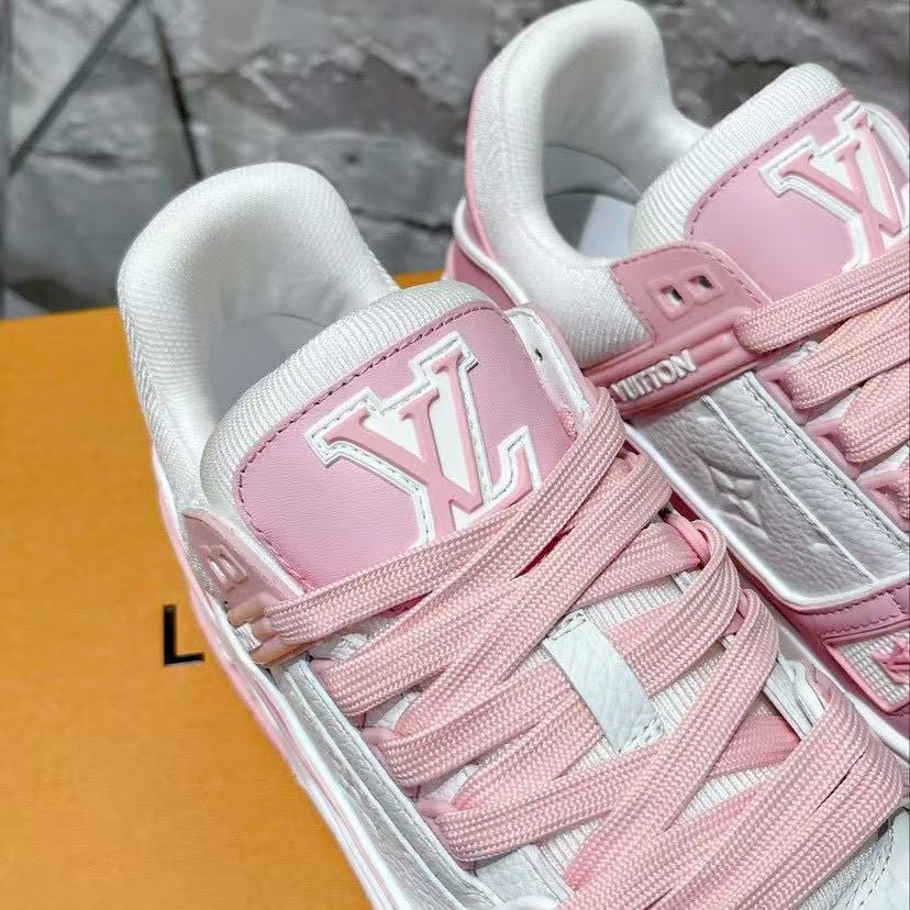 LV trainer pink and white
