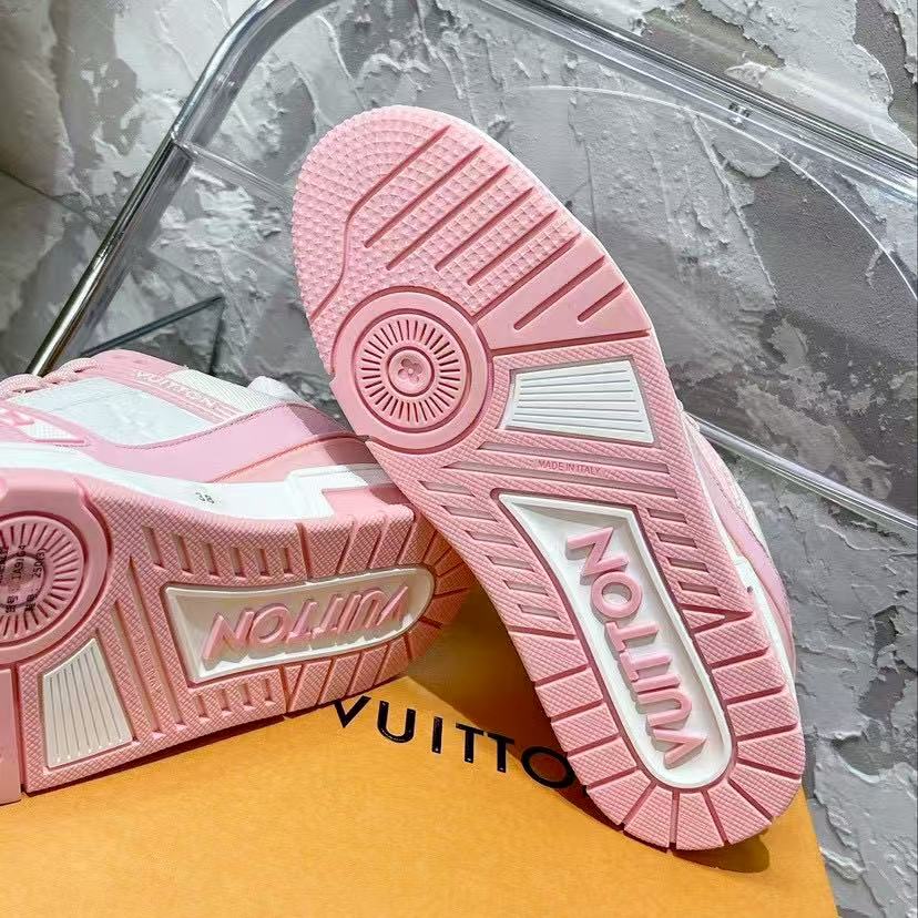 LV trainer pink and white