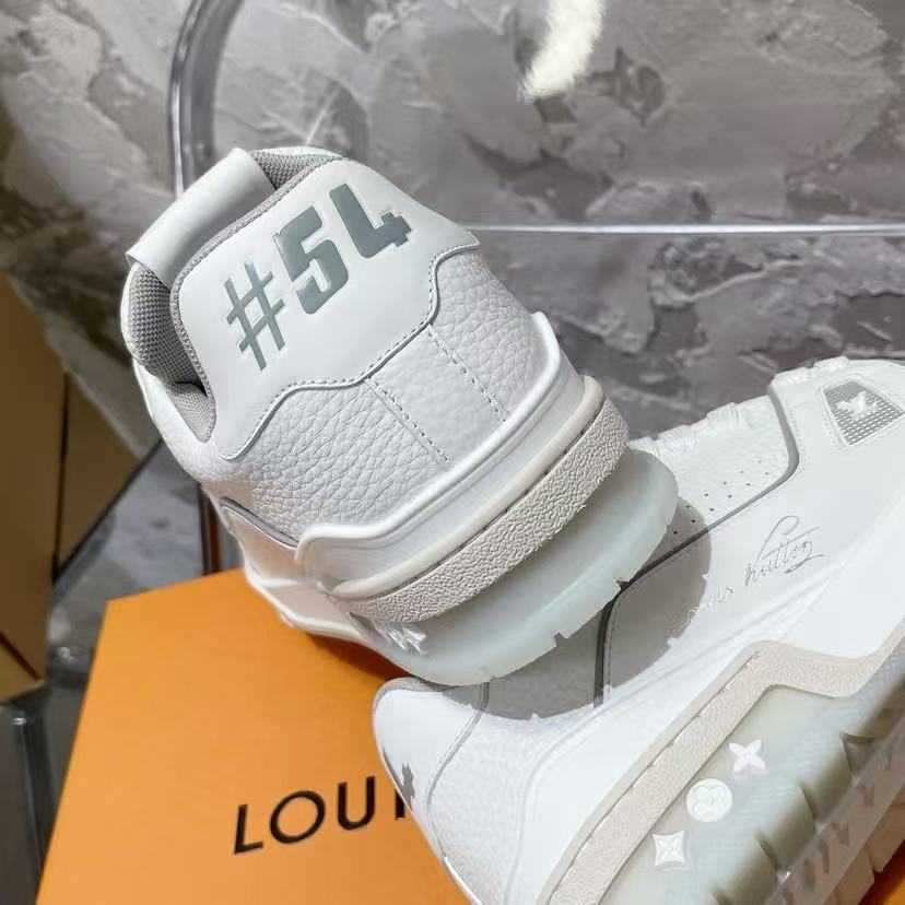 LV trainer white cement