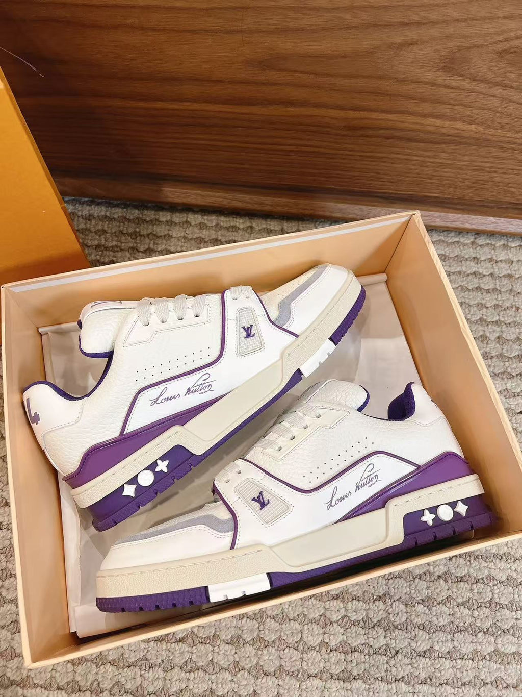 LV Trainer  "Violet" -
