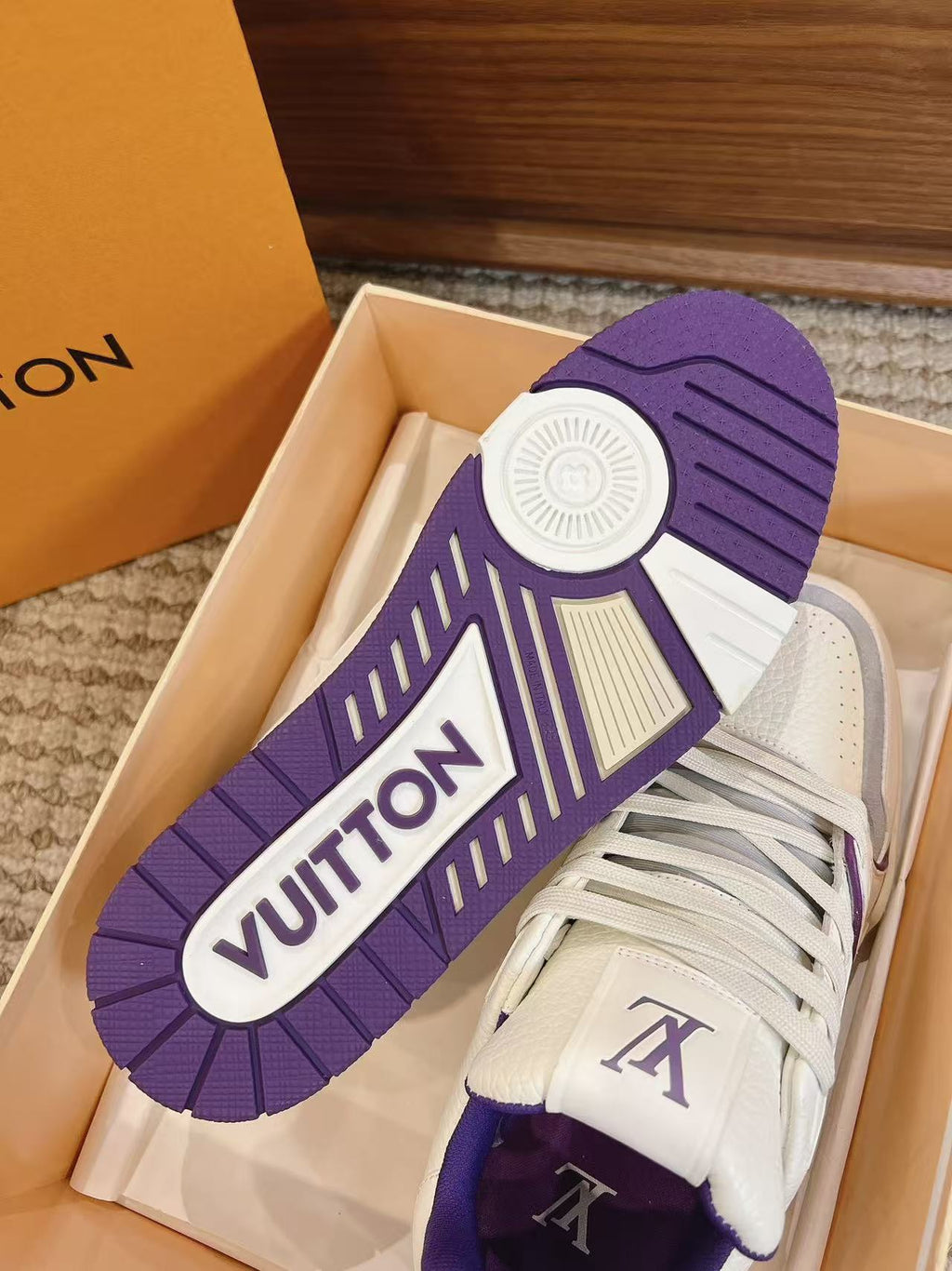 LV Trainer  "Violet" -