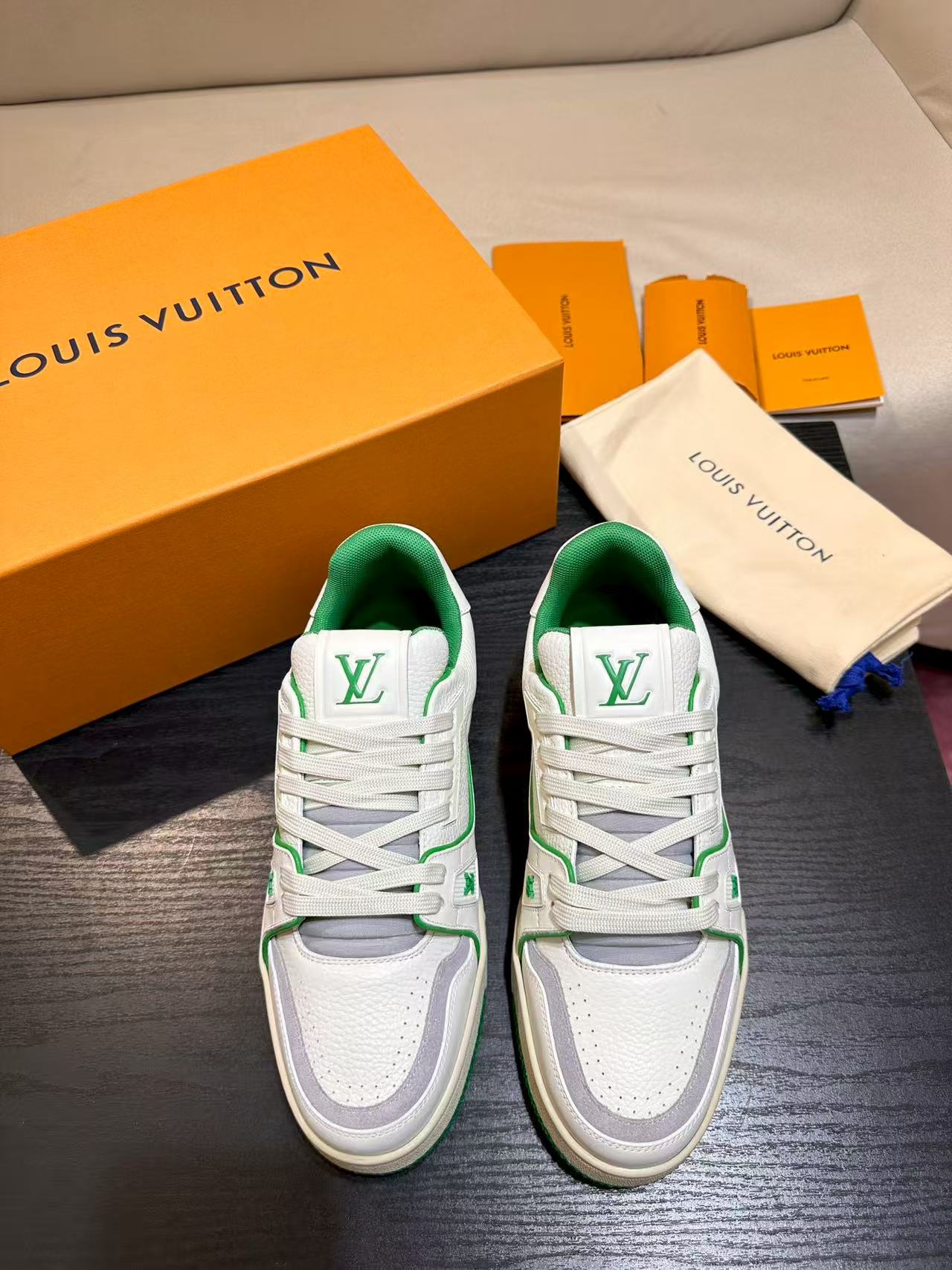 LV trainer #54 Signature White Green