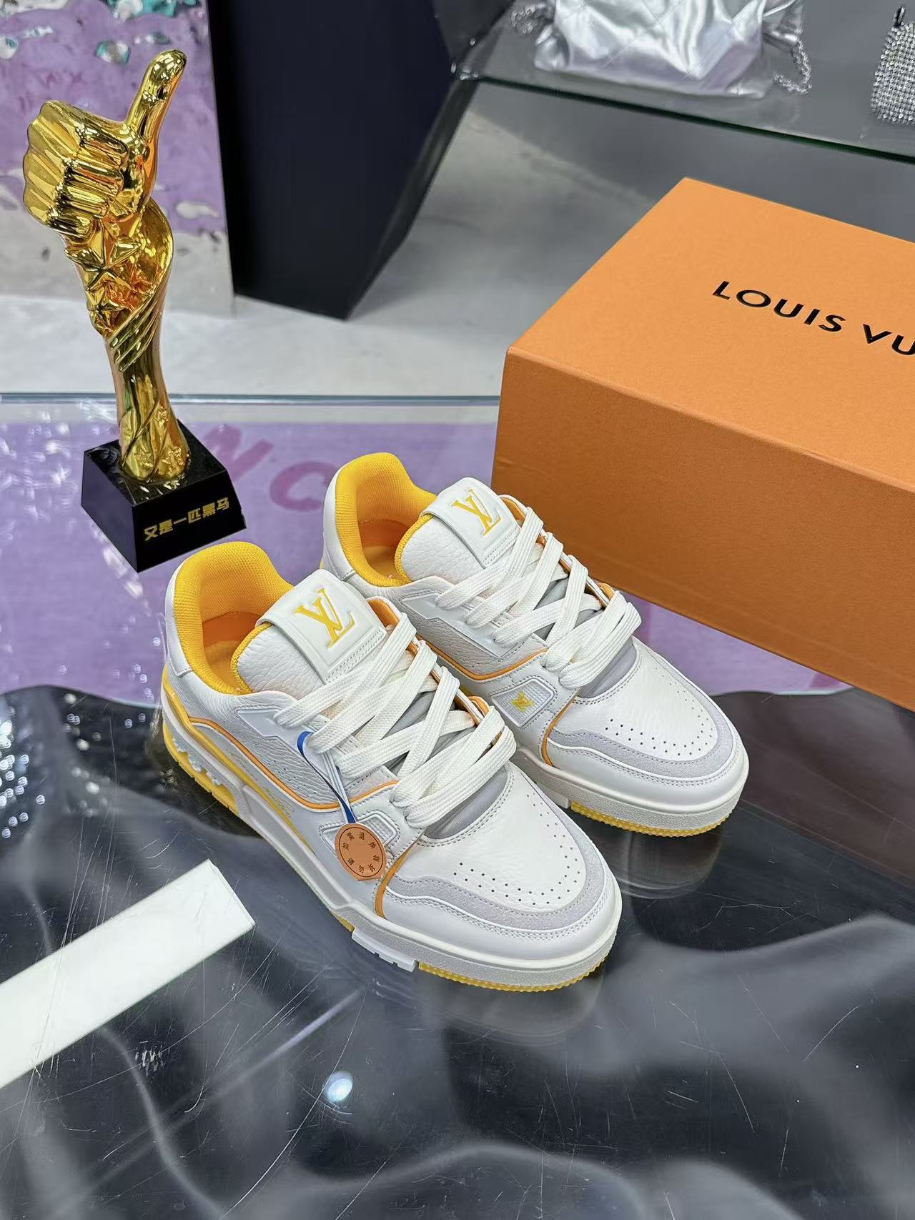 LV trainer #54 Signature  yellow and white