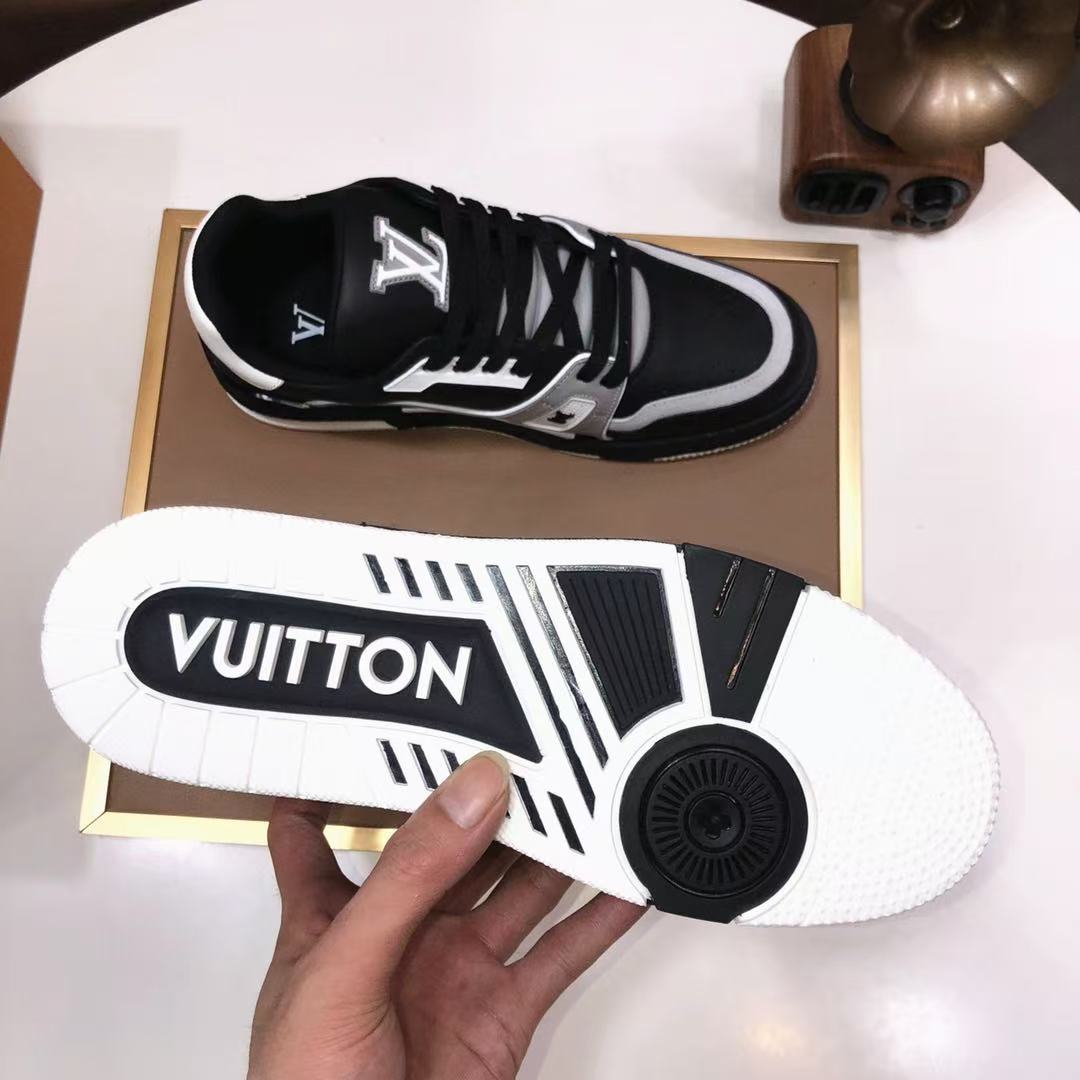 LV trainer #54 Signature black