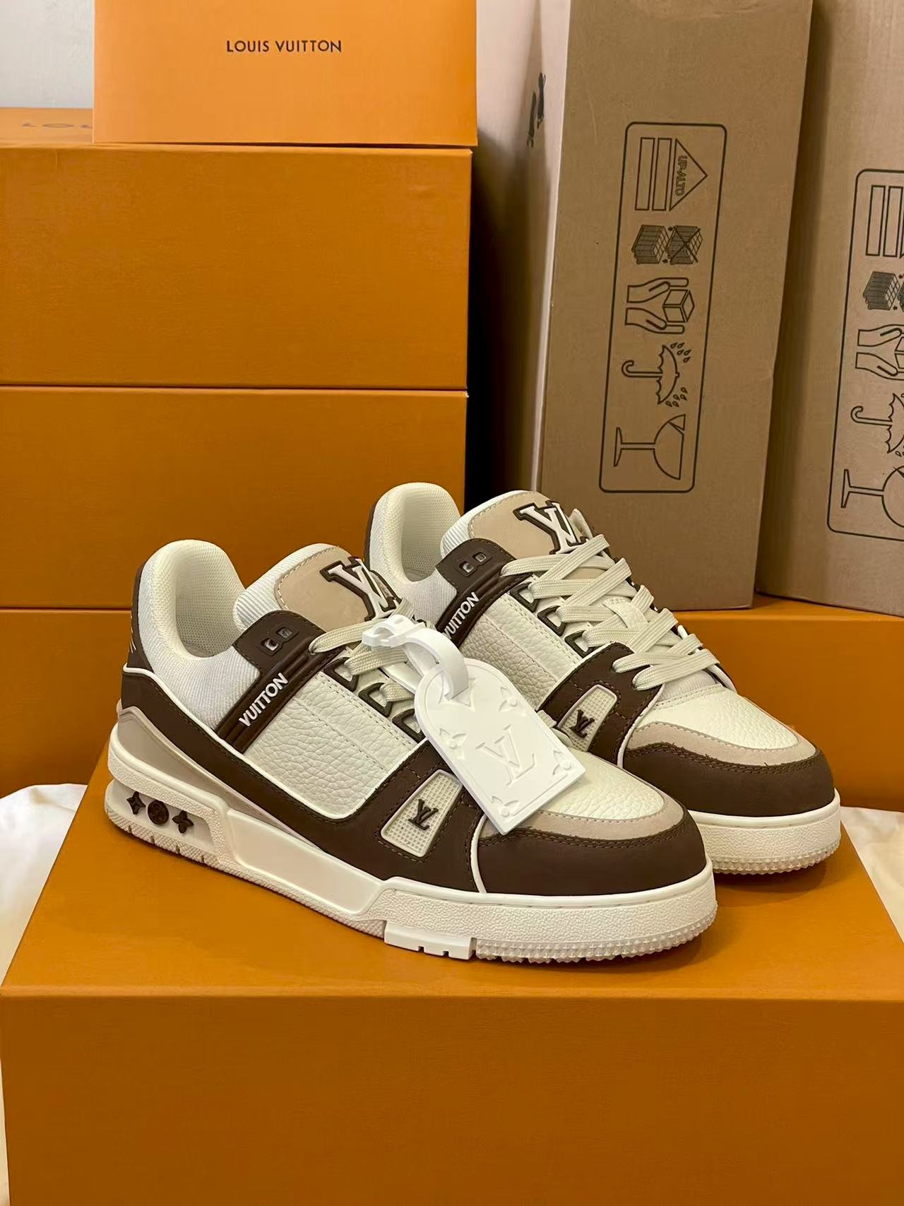 LV Trainers 'Beige Brown