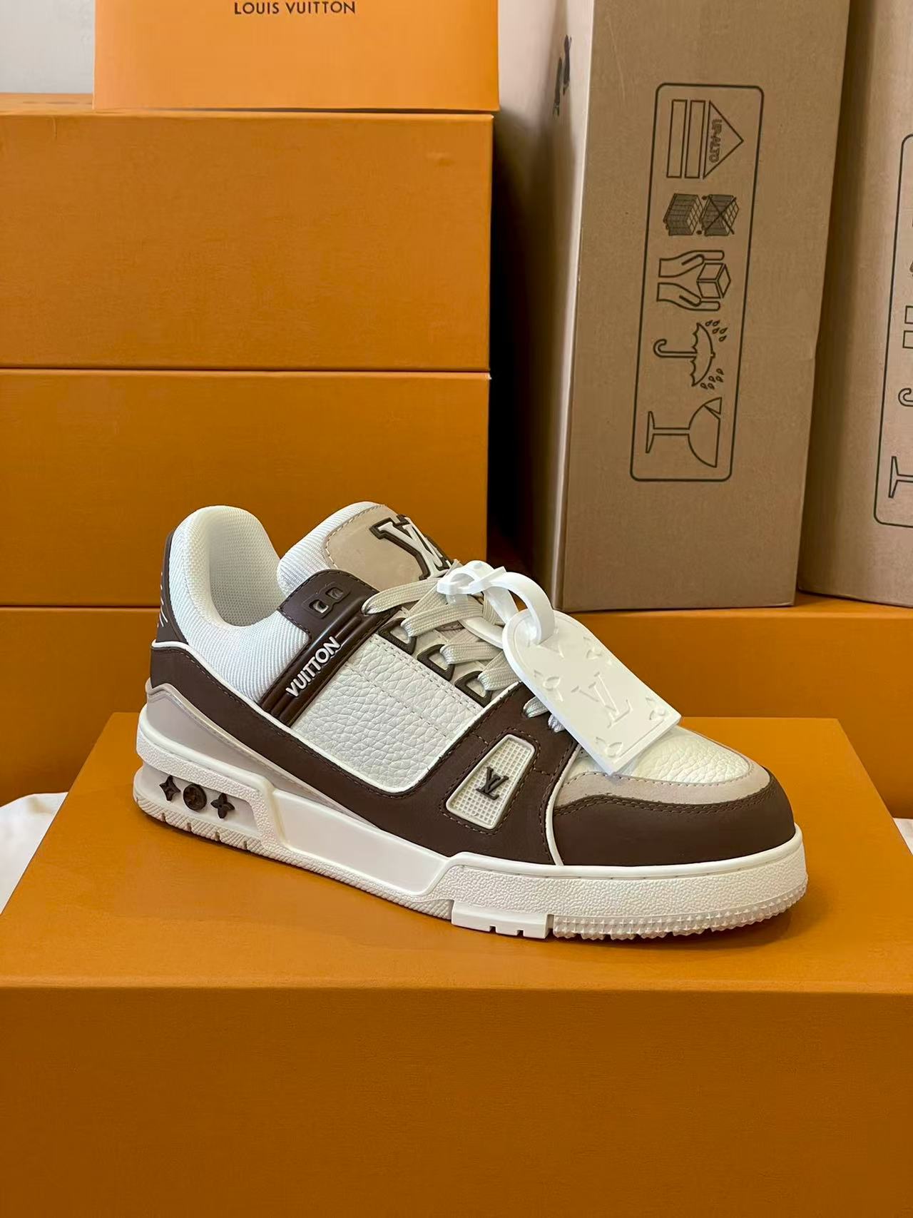 LV Trainers 'Beige Brown