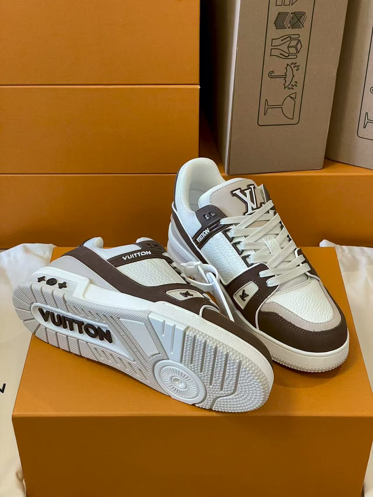 LV Trainers 'Beige Brown