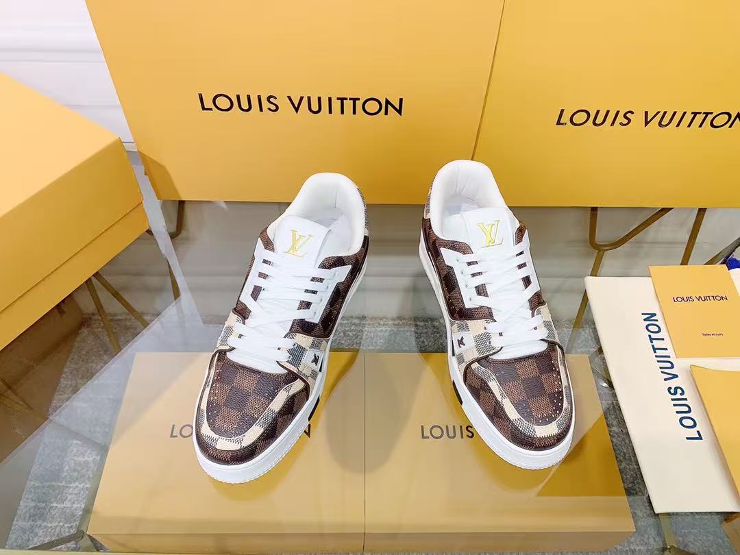 LV  trainer Brown and White Plaid'