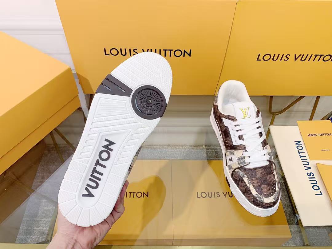 LV  trainer Brown and White Plaid'