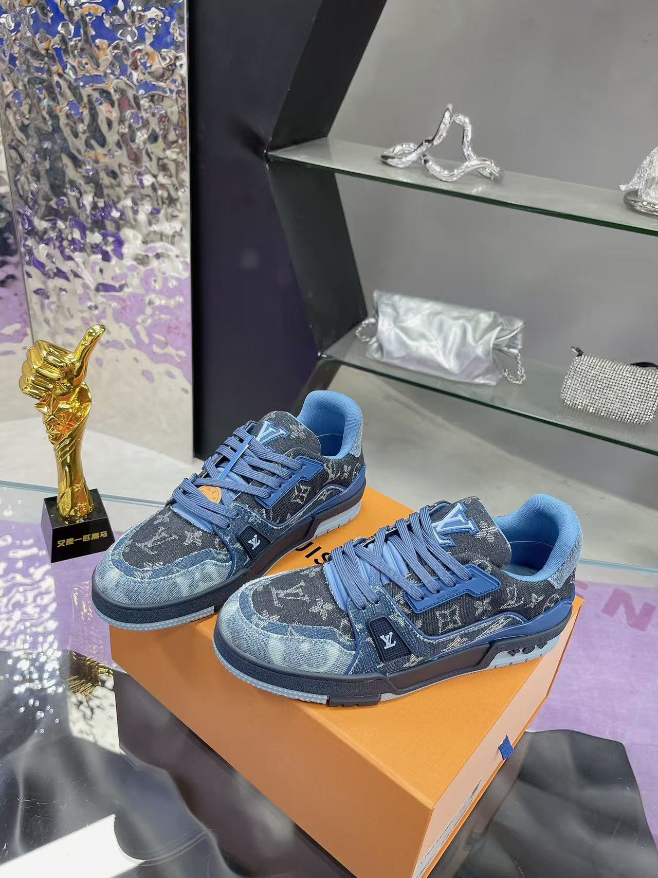 LV trainer “Denim Blue”