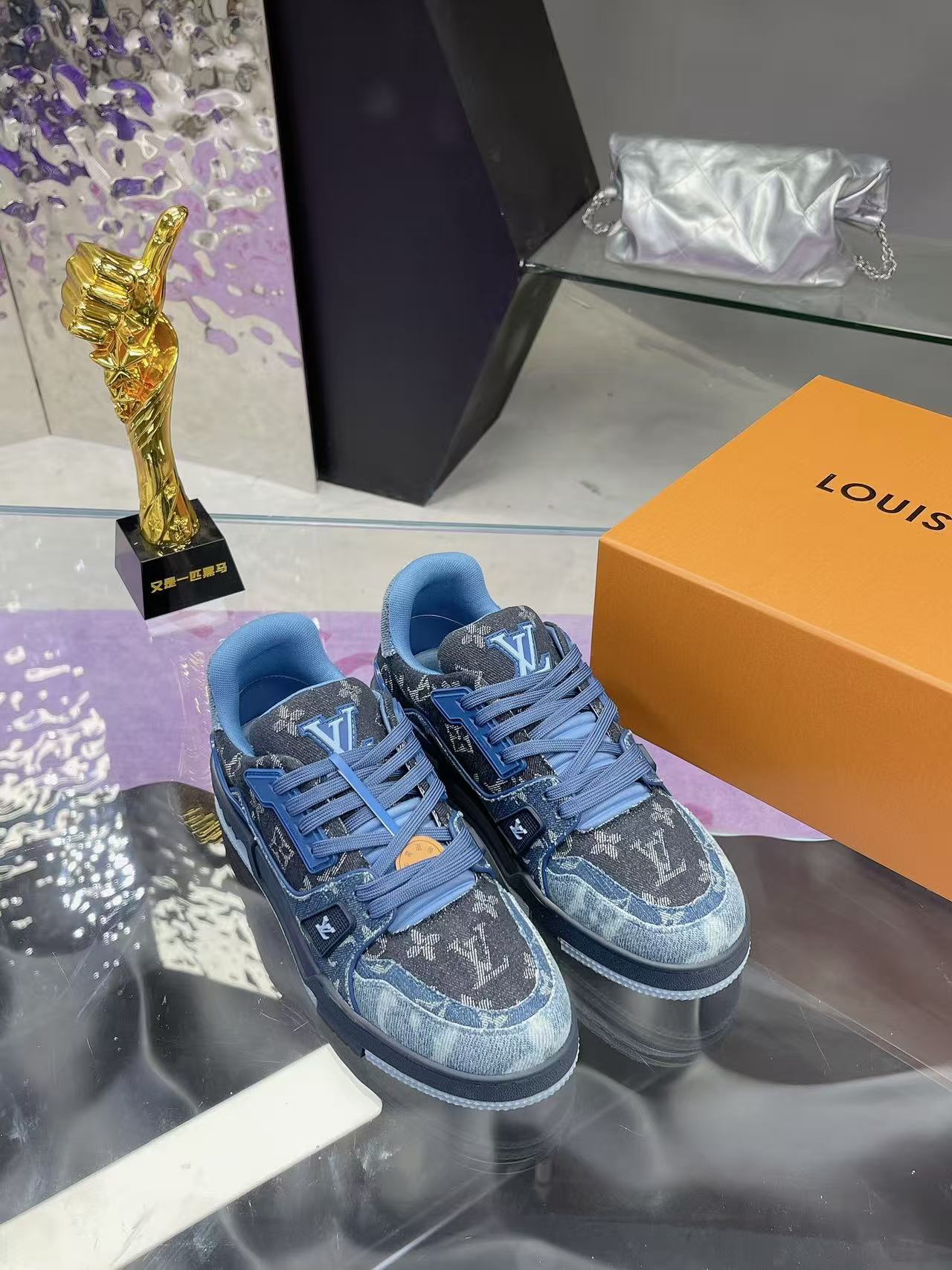 LV trainer “Denim Blue”