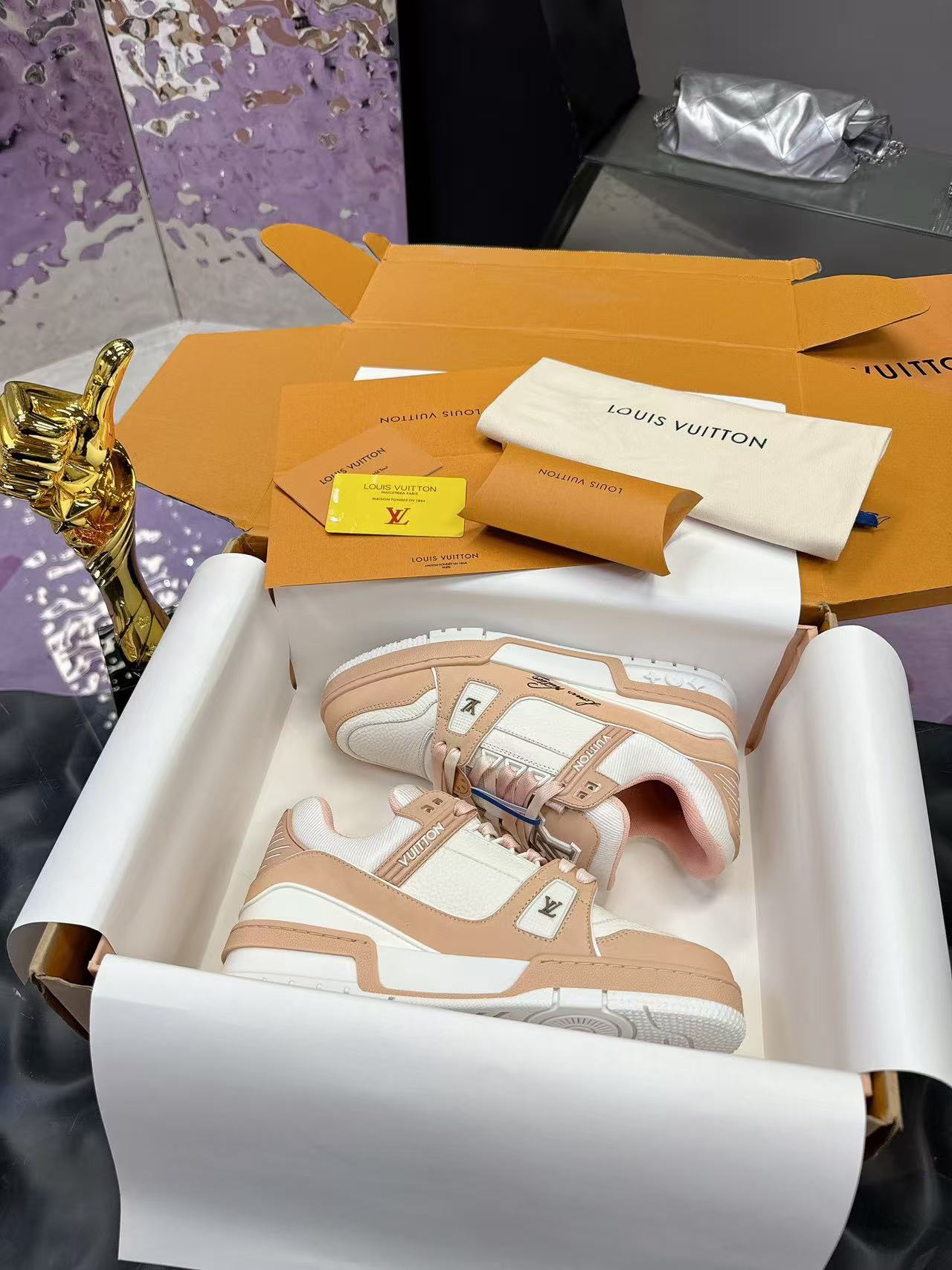 LV  trainer Pink calfskin