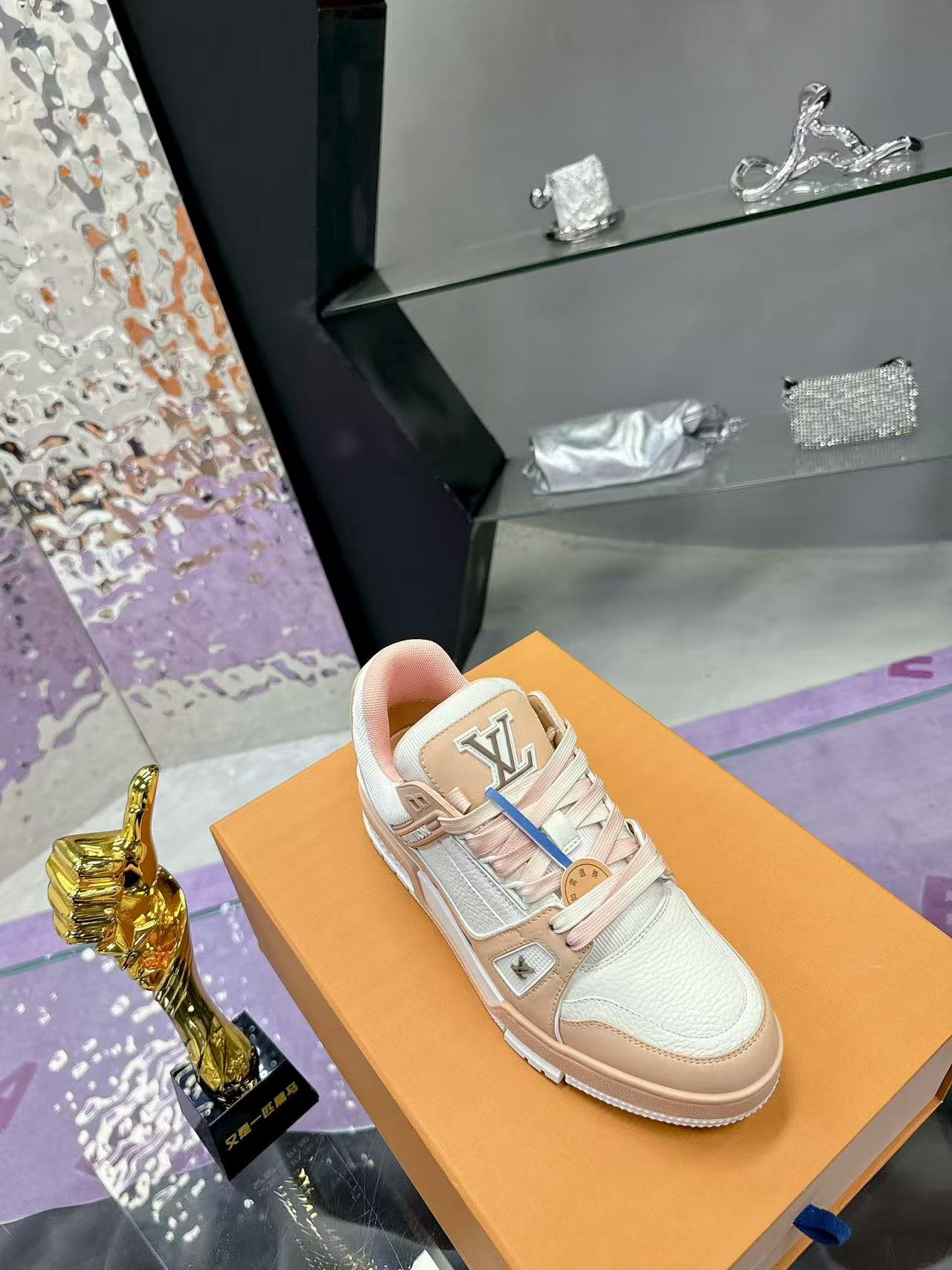 LV  trainer Pink calfskin