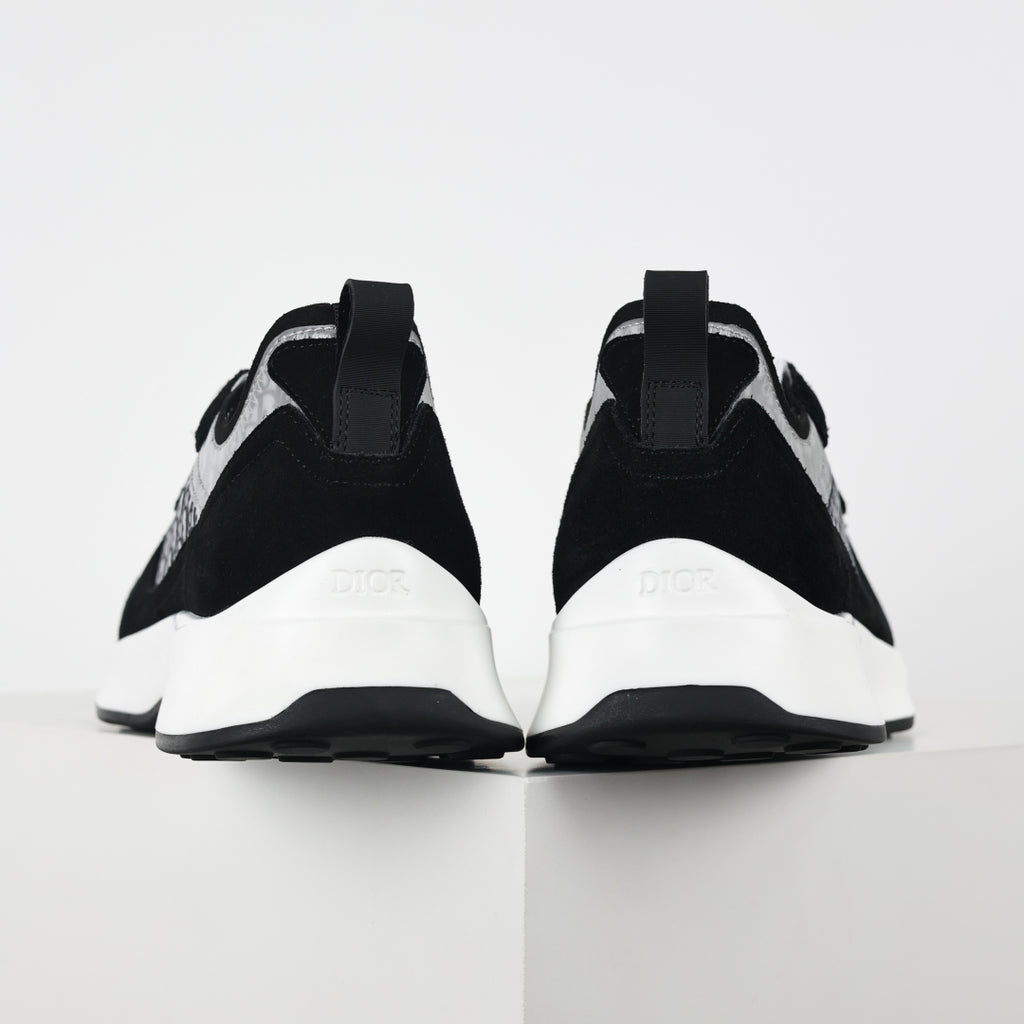 DIOR B25 Black and white