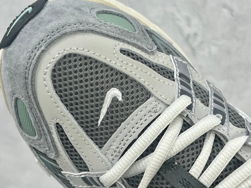Nike P-6000  Beige/Grey