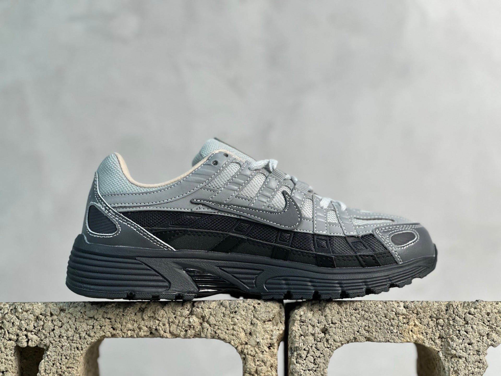 NIKE P-6000'Smoke Grey