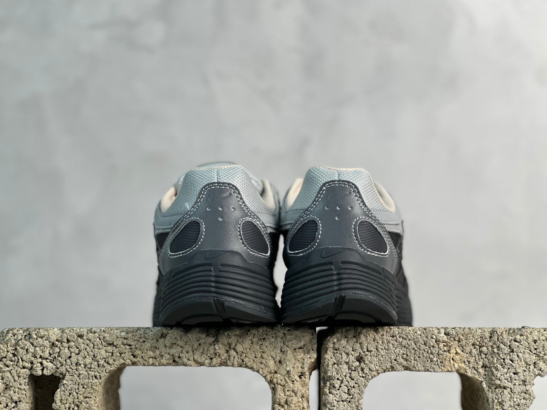 NIKE P-6000'Smoke Grey