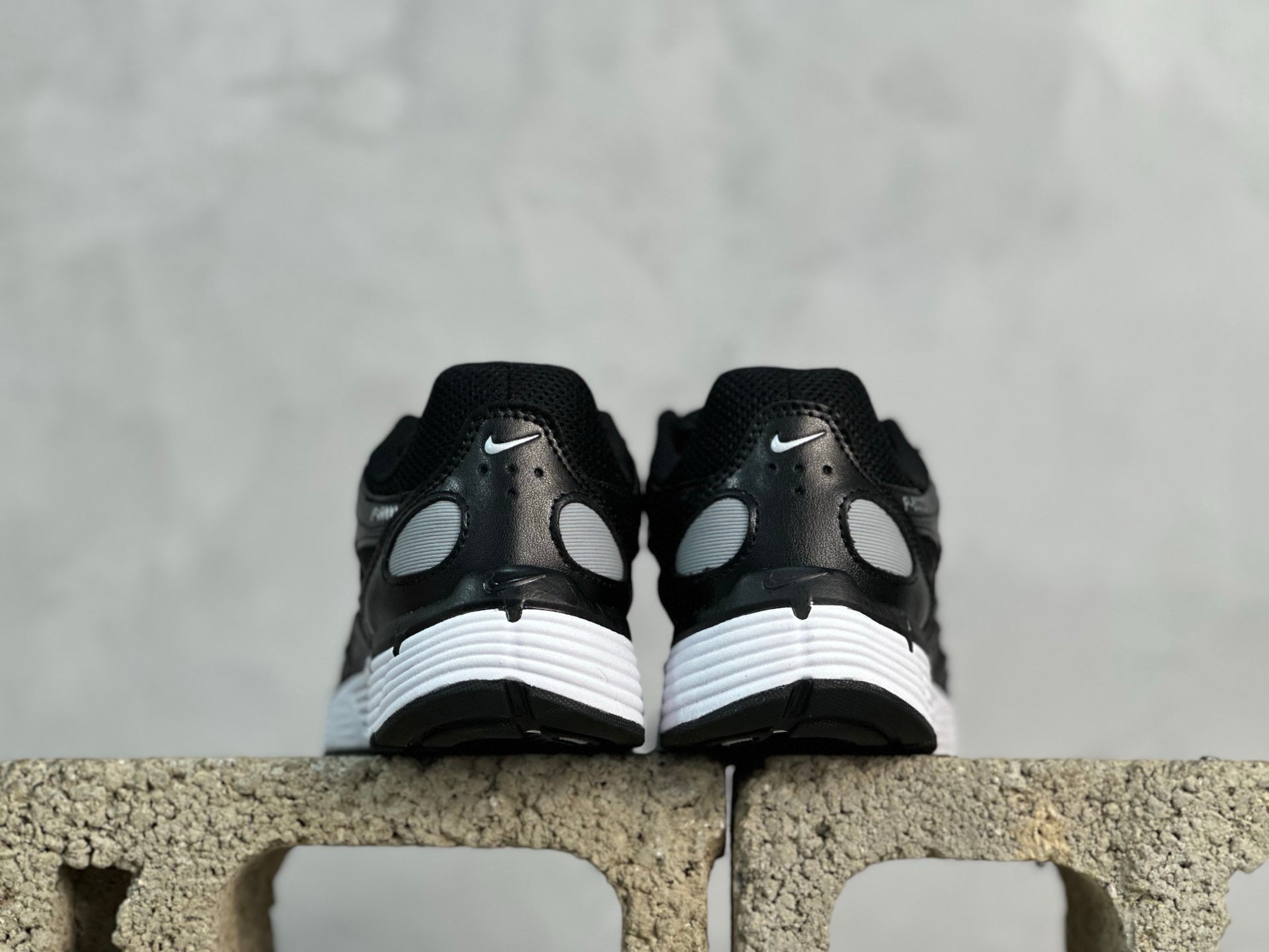 Nike P-6000 Black White etallic Silver
