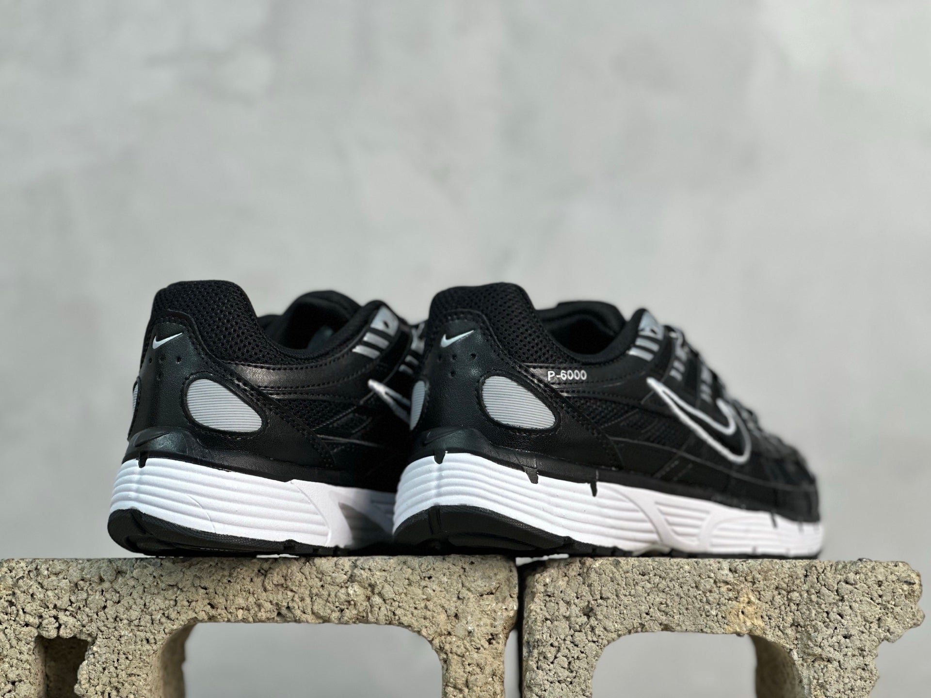Nike P-6000 Black White etallic Silver