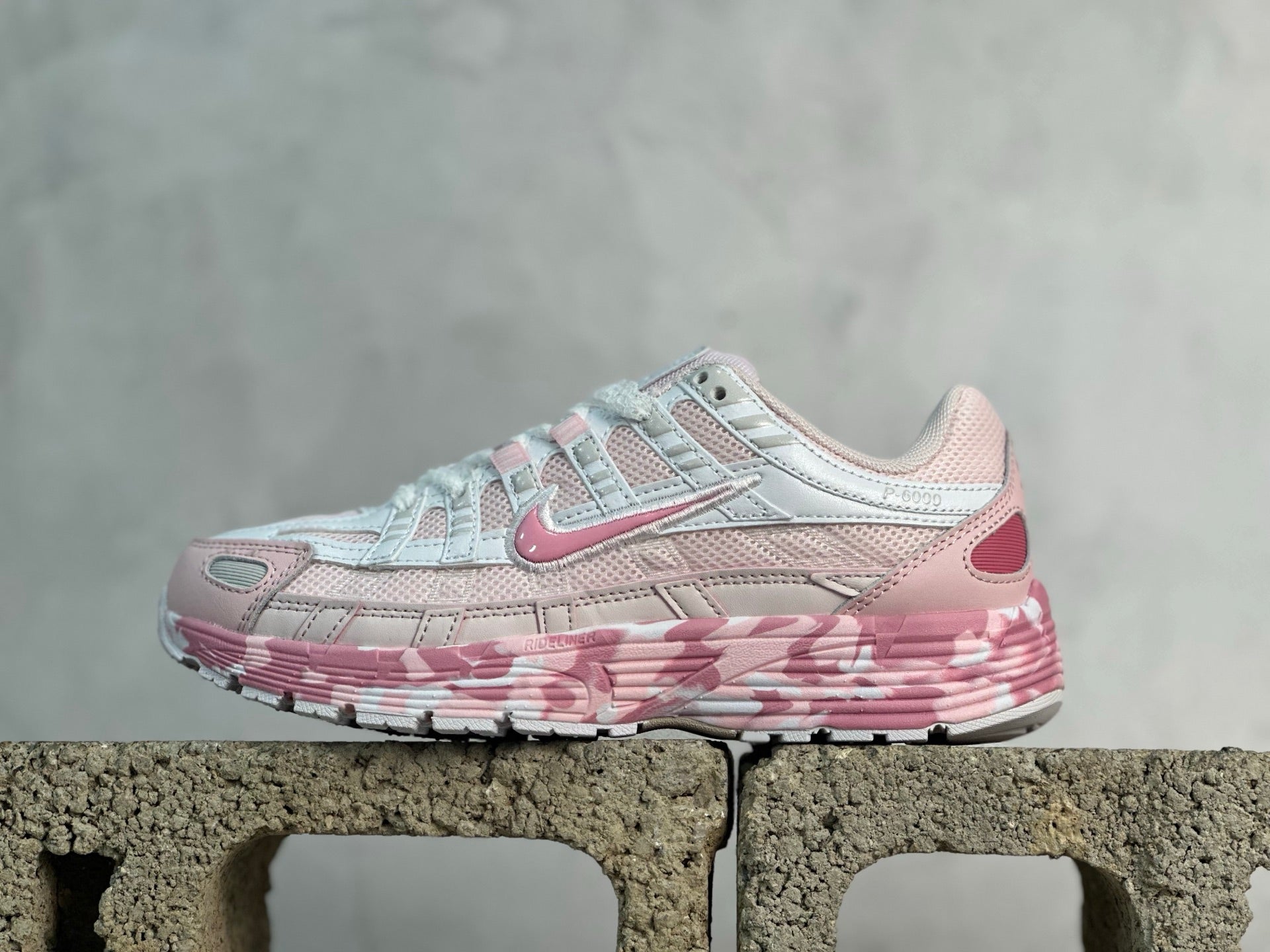 Nike P-6000 Pink