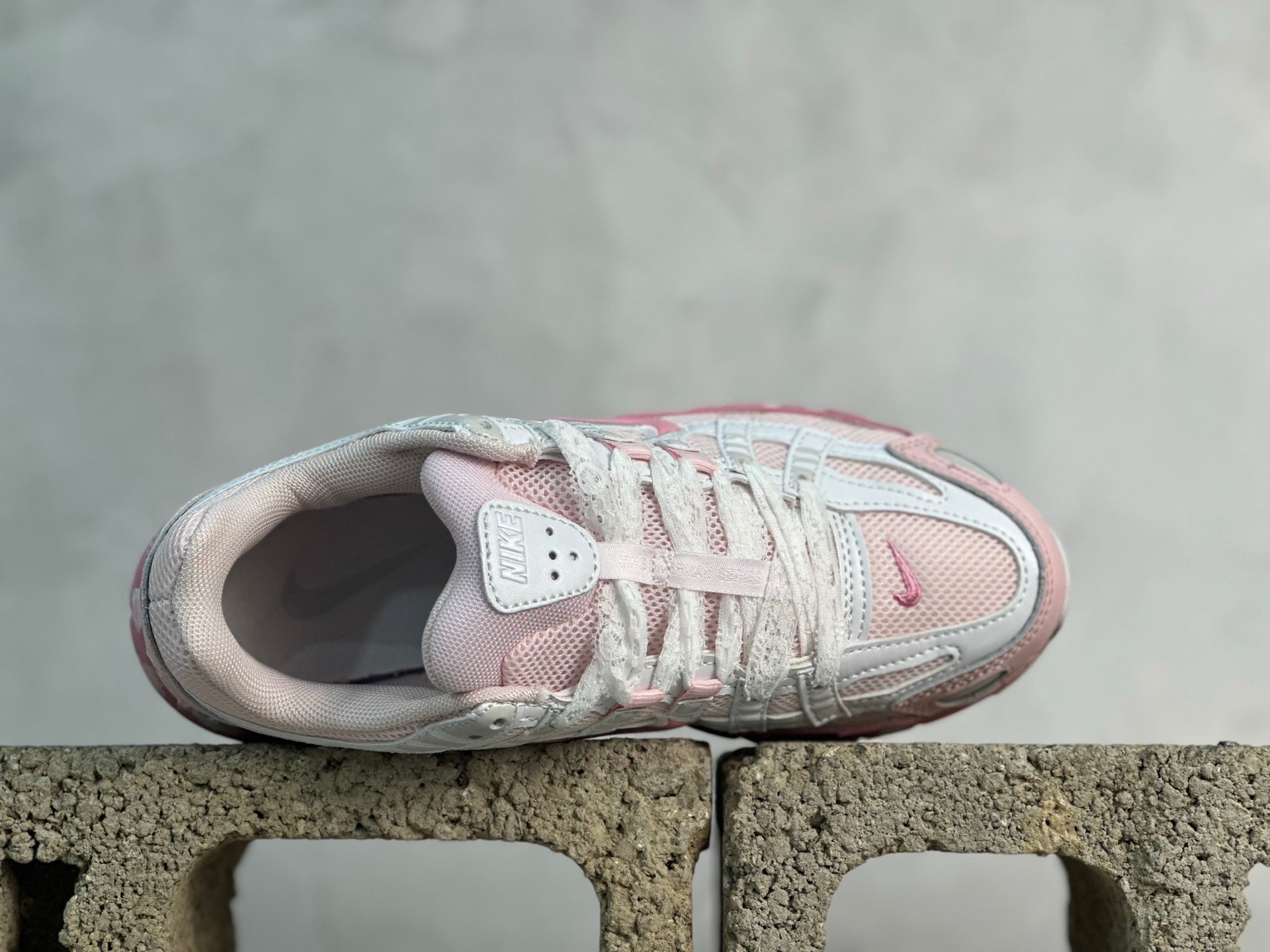 Nike P-6000 Pink