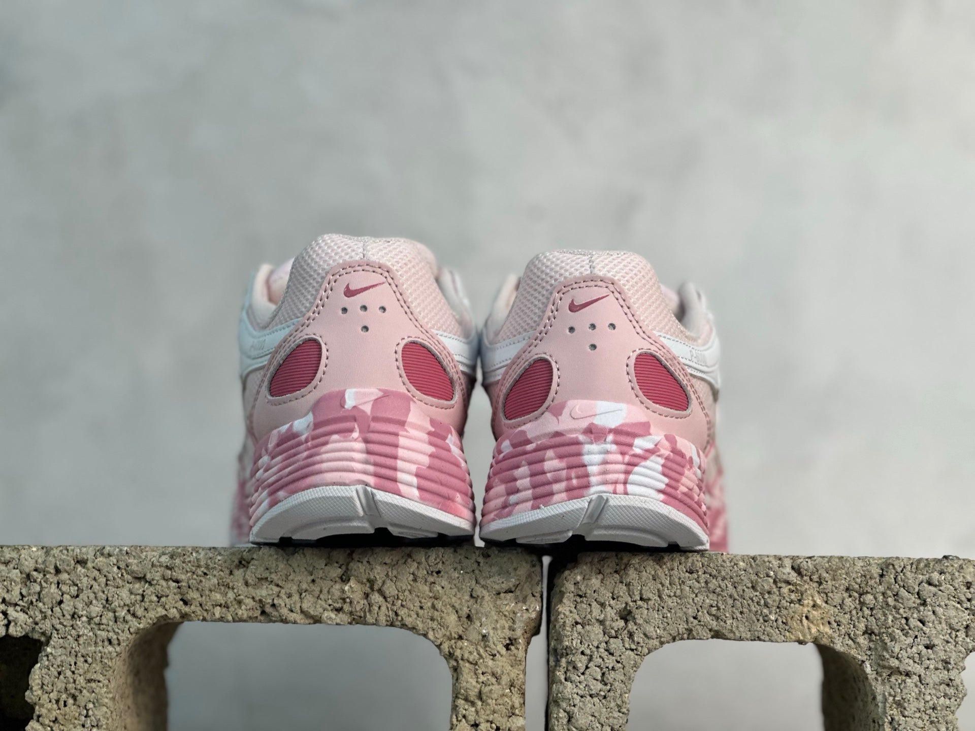 Nike P-6000 Pink