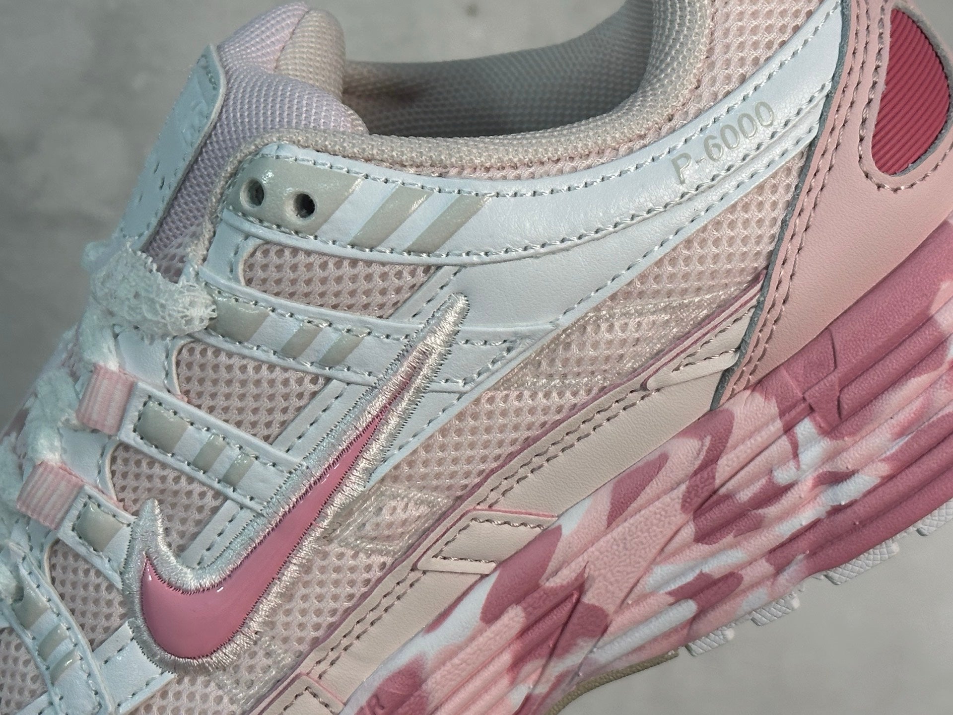 Nike P-6000 Pink