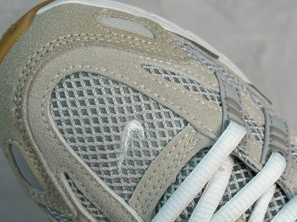 NIKE P-6000 BEIGE GREY